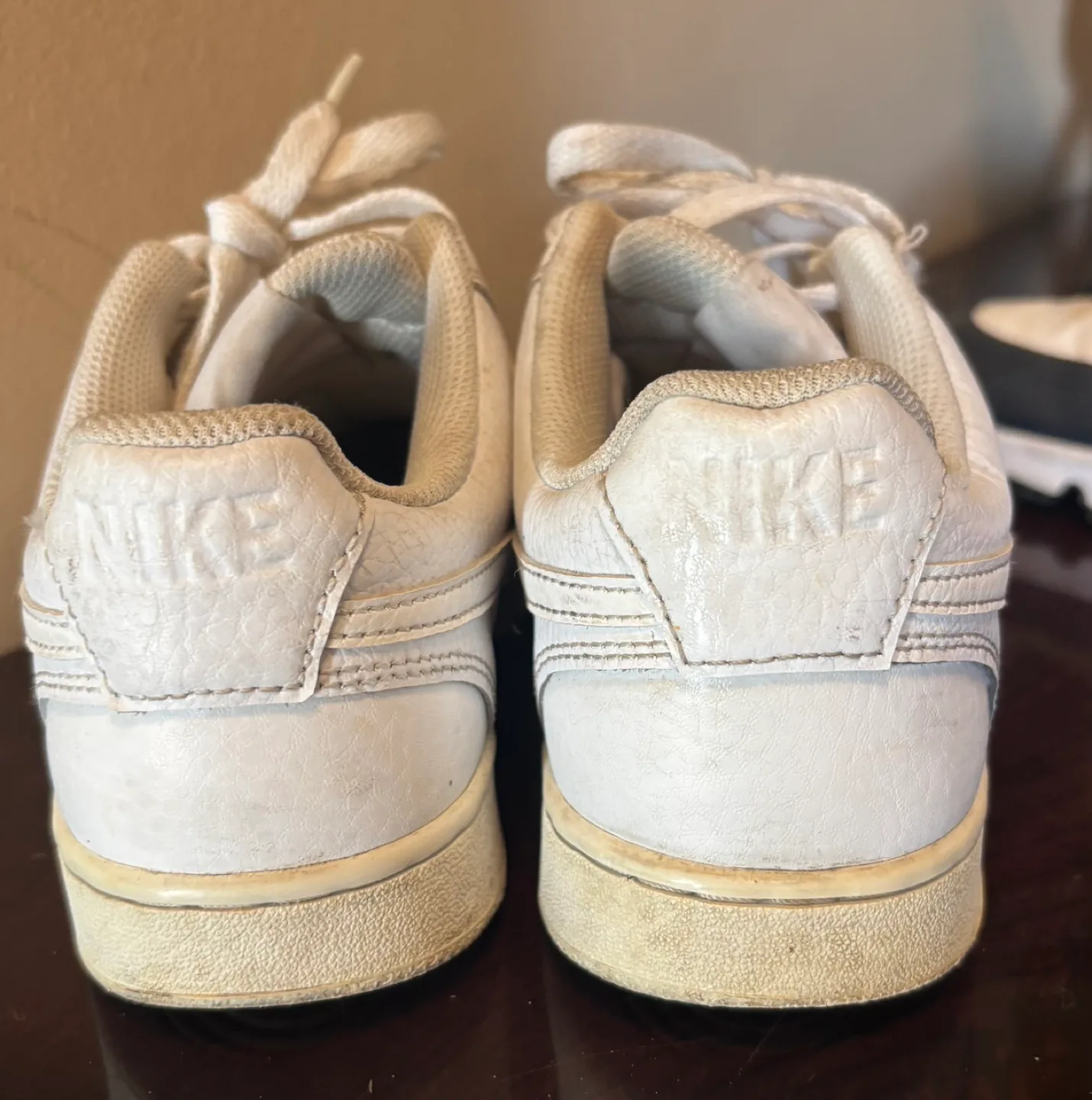 Nike size 7.5 image indicator(3)