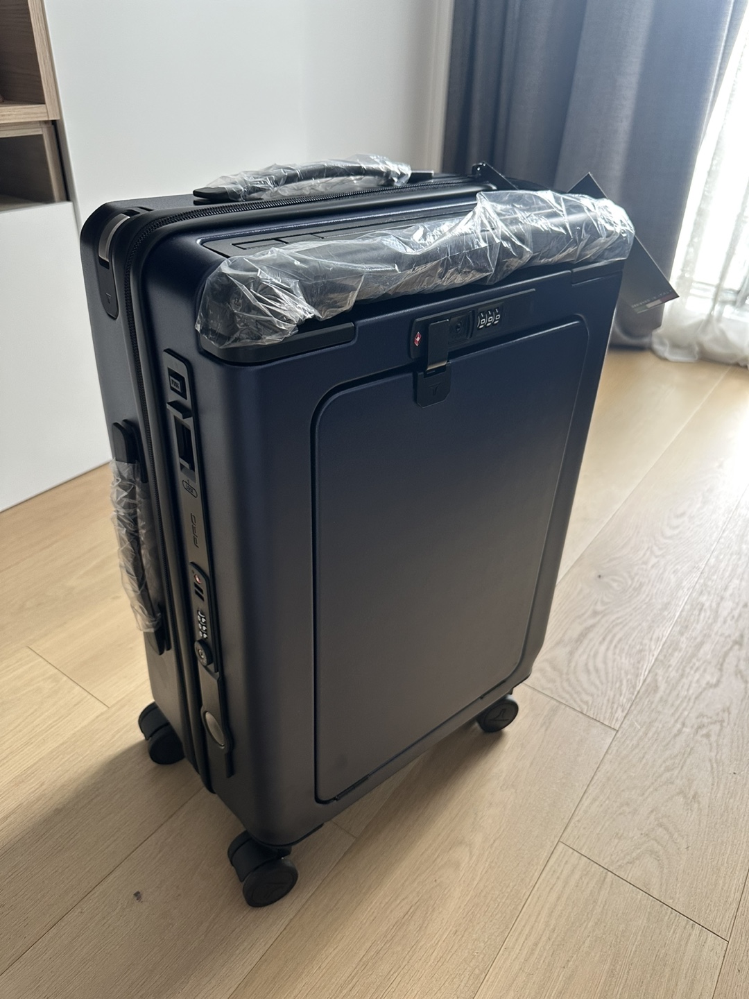 Tramora Pro Carry-On Luggage - Indigo Matte - photo 2