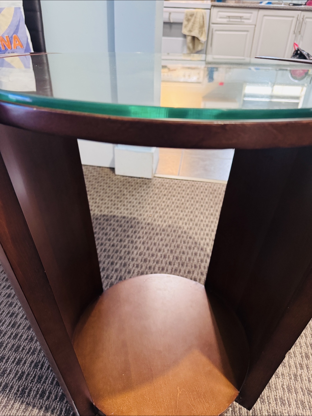 Round Wooden Side Table - photo 2