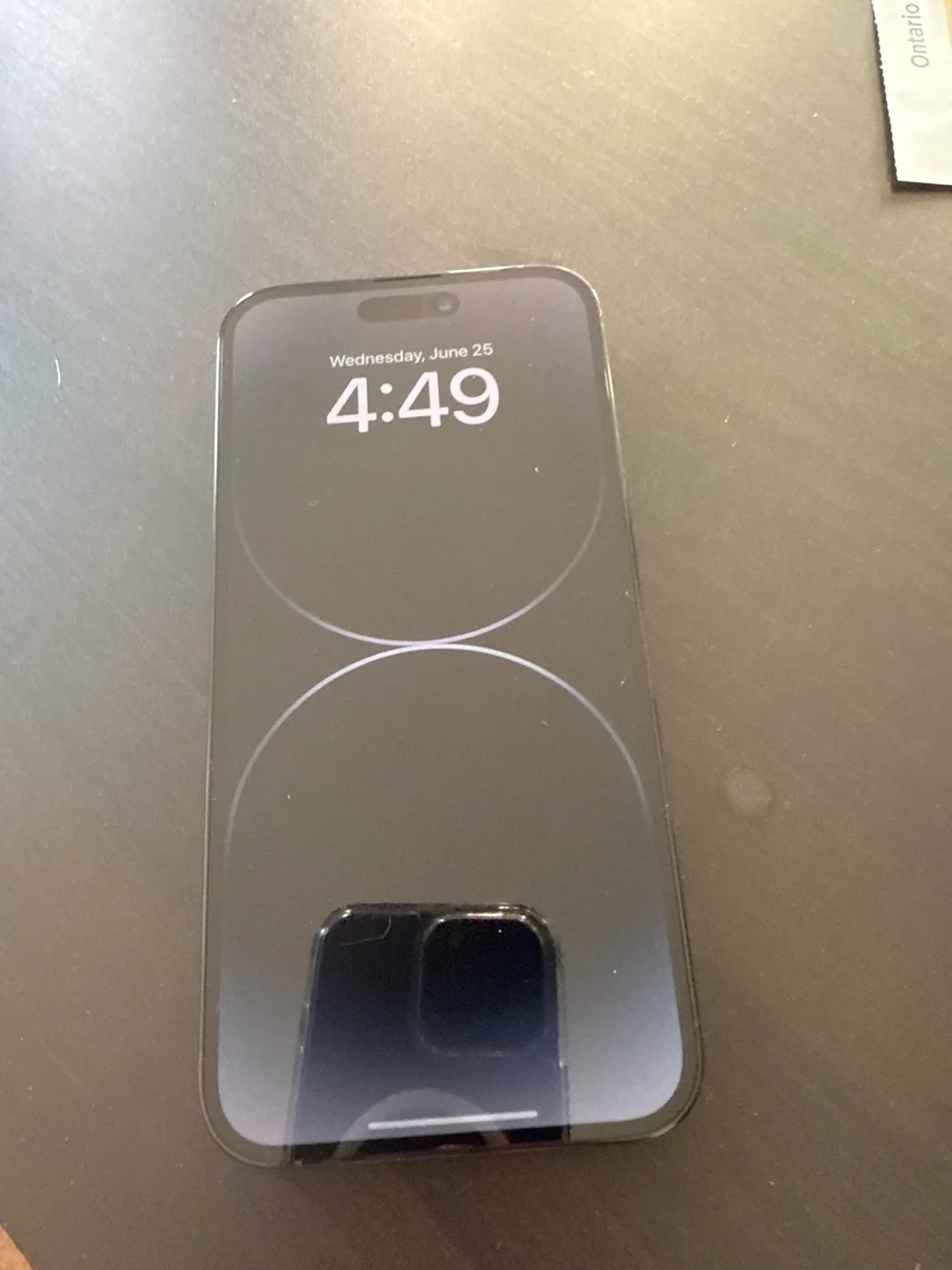 iPhone 14 Pro Max 256GB - Excellent Condition! thumbnail