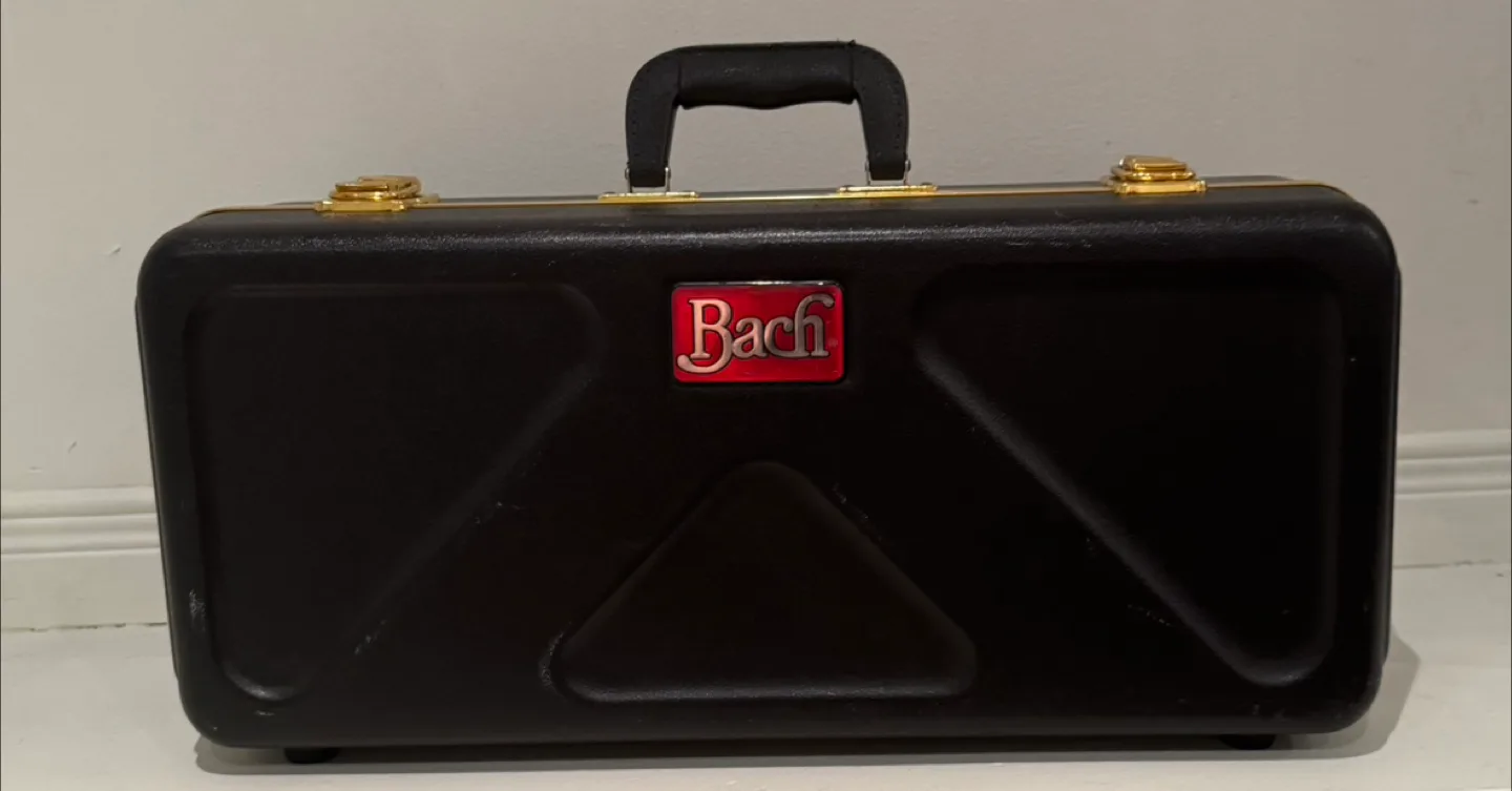 Bach Trumpet Hard Shell Case image indicator(2)
