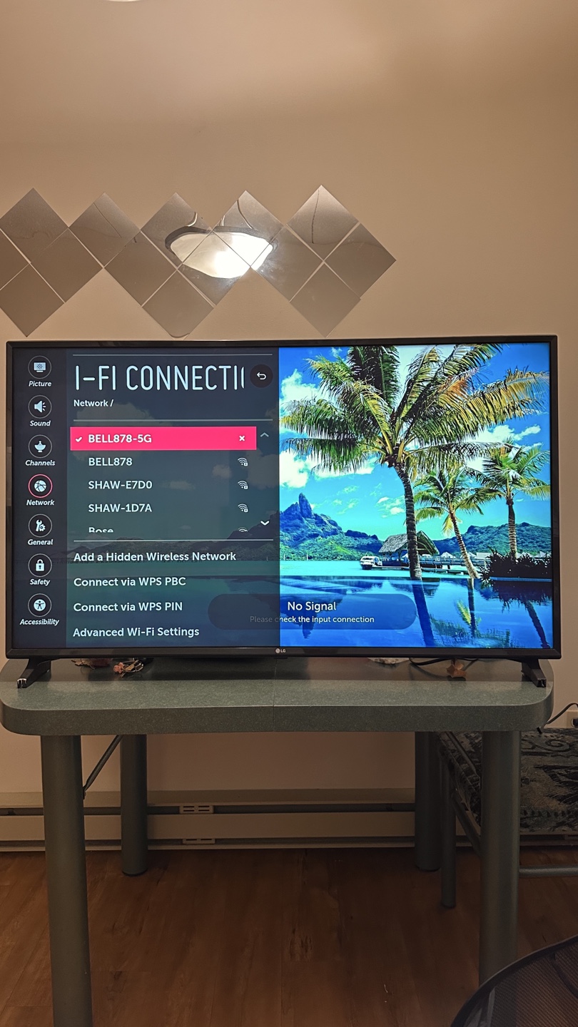 LG 50” 4K UHD Smart TV – Excellent Condition! - photo 2