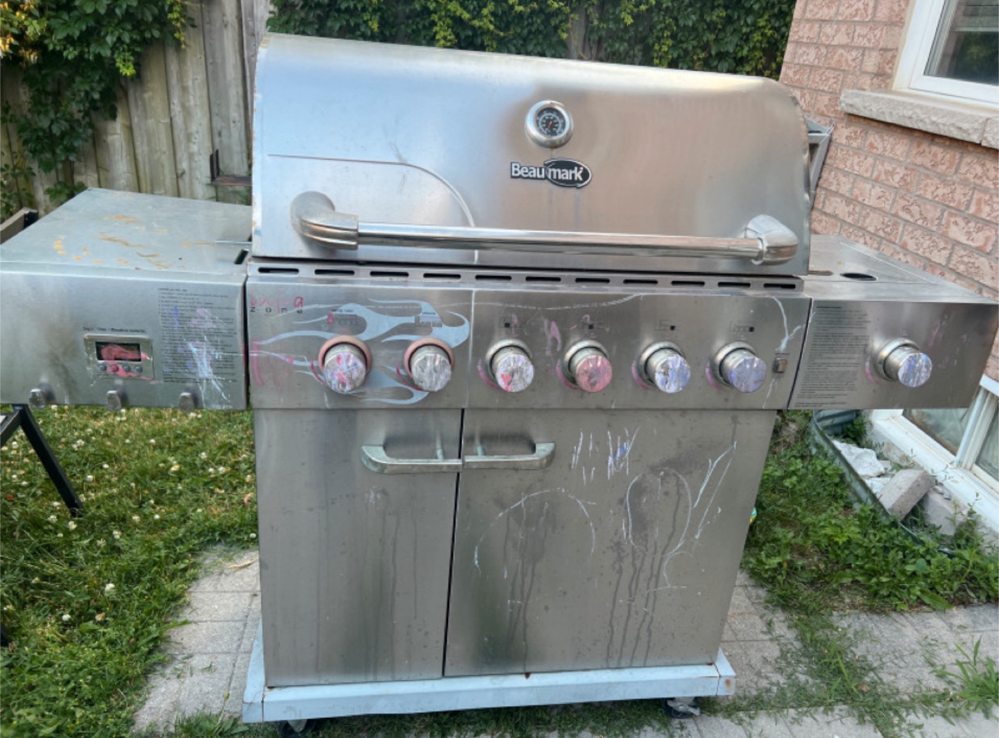 Beau Mark BBQ Grill