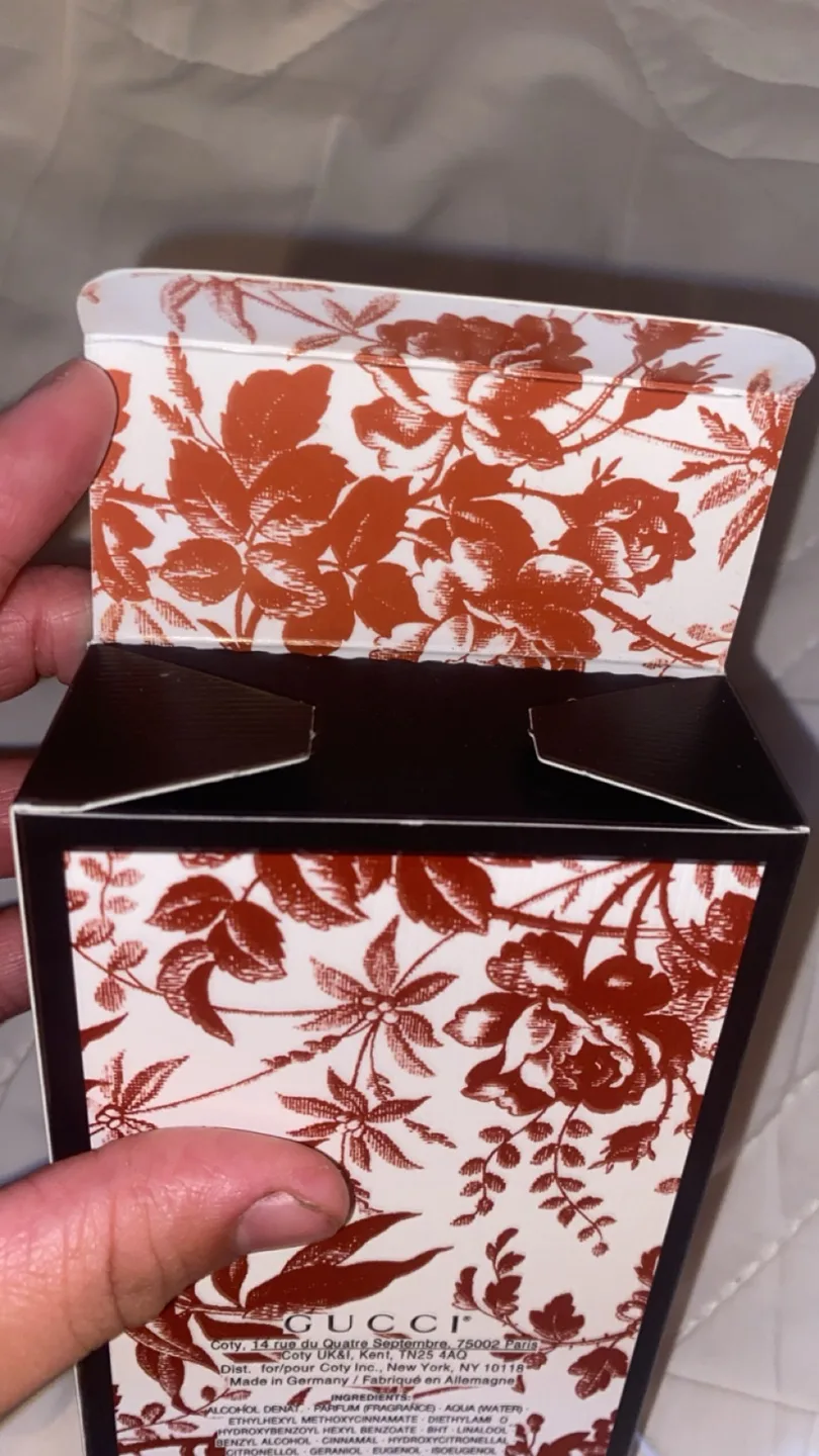 Gucci Bloom Eau de Parfum 3.3 FL OZ (i need this gone) image indicator(7)