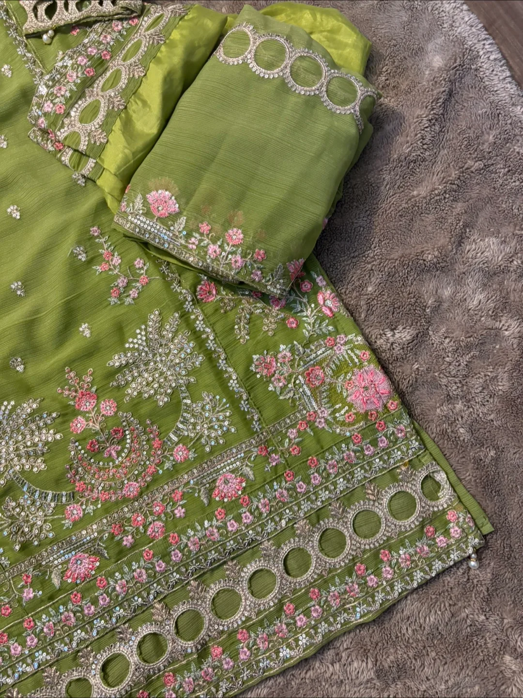 Green Embroidered Salwar Kameez image indicator(4)