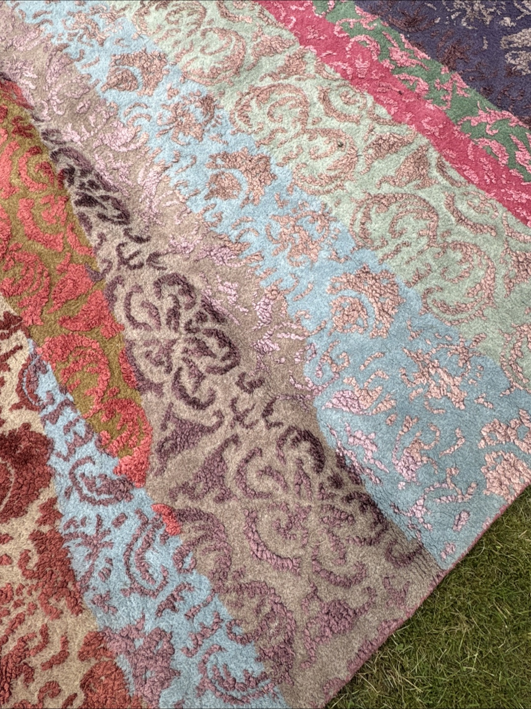 Patterned Area Rug - photo 2