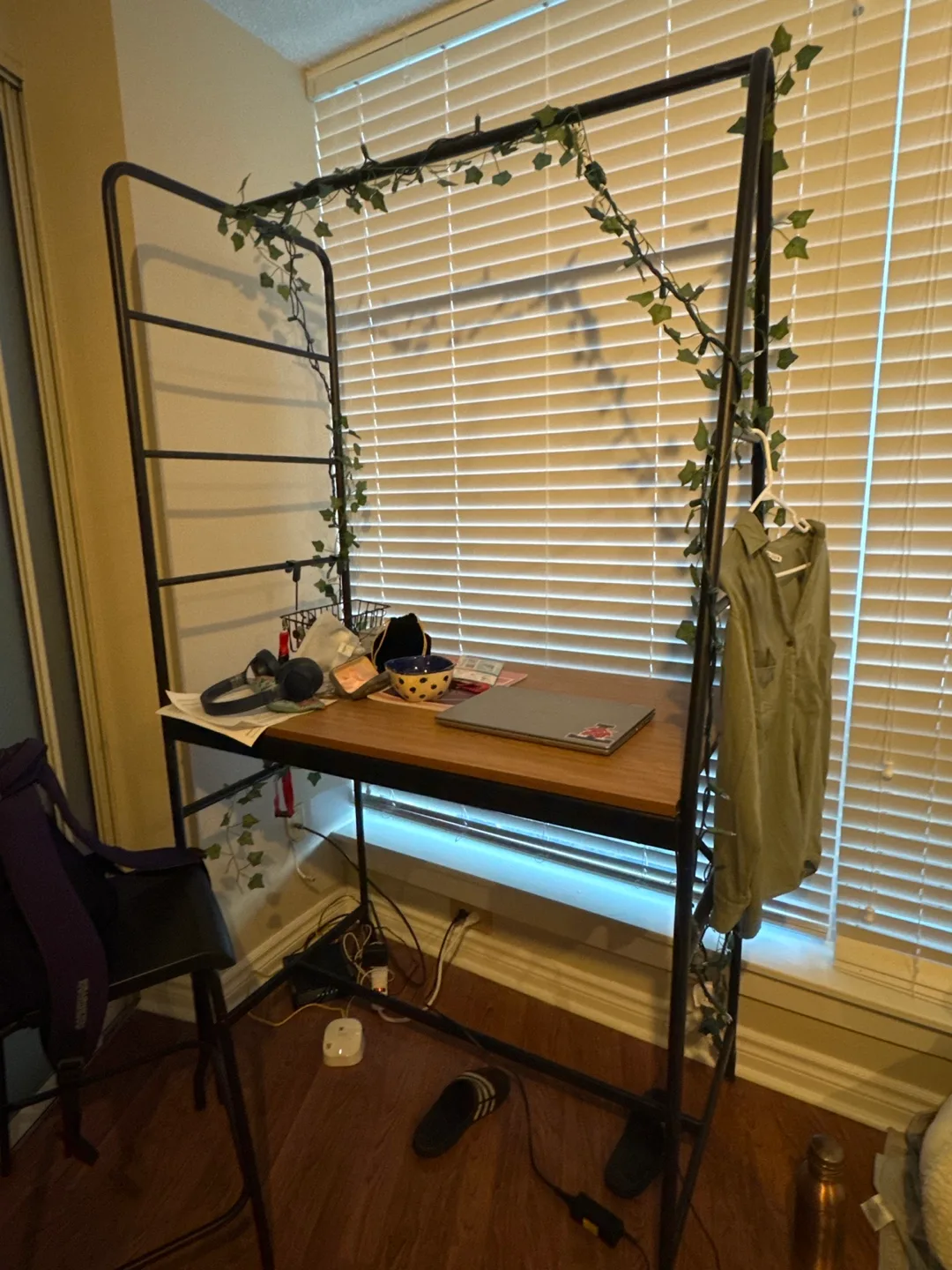 IKEA Haverud Standing Desk thumbnail