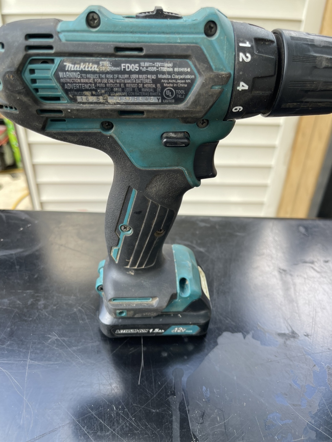MAKITA 12v cordless drill w/ battery - photo 2