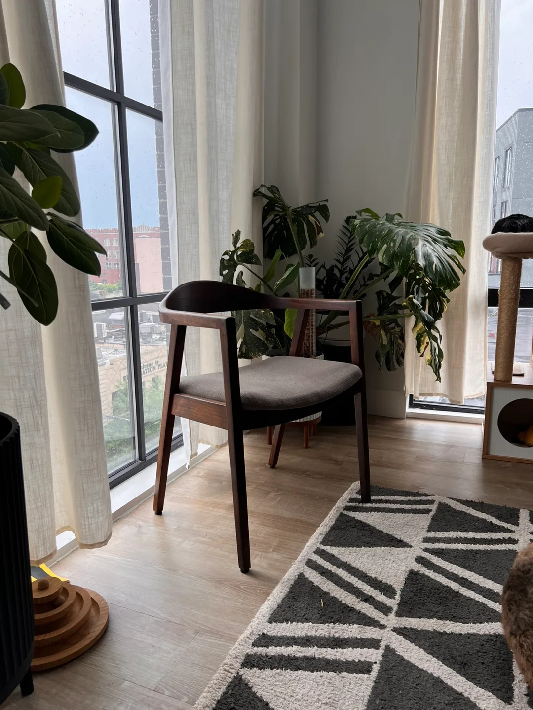 Mid-Century Modern Style Wood Chair thumbnail