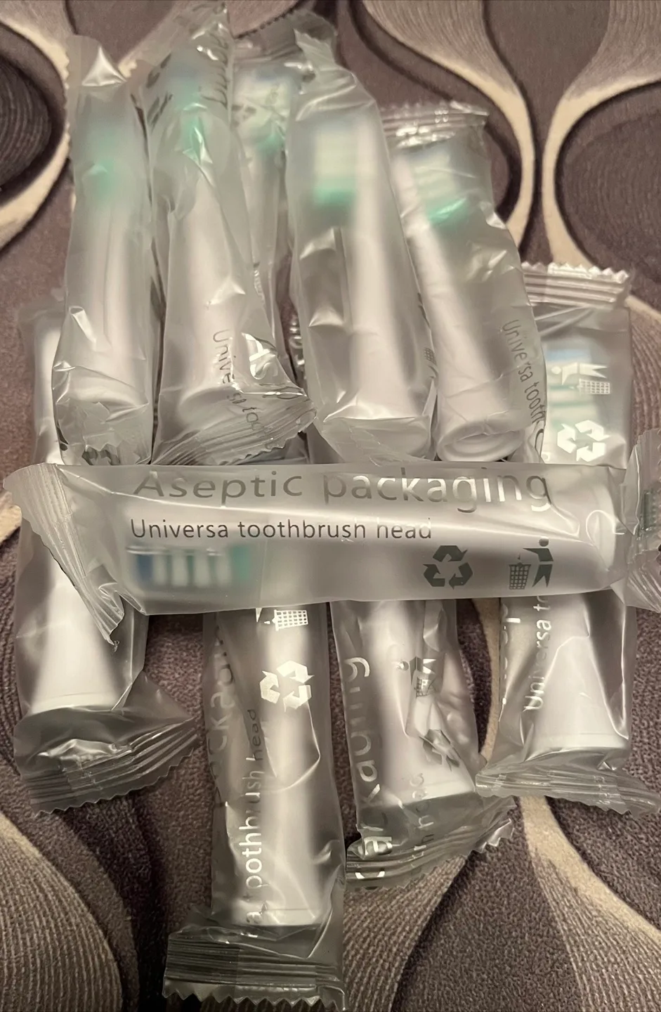 Universa toothbrush head - New