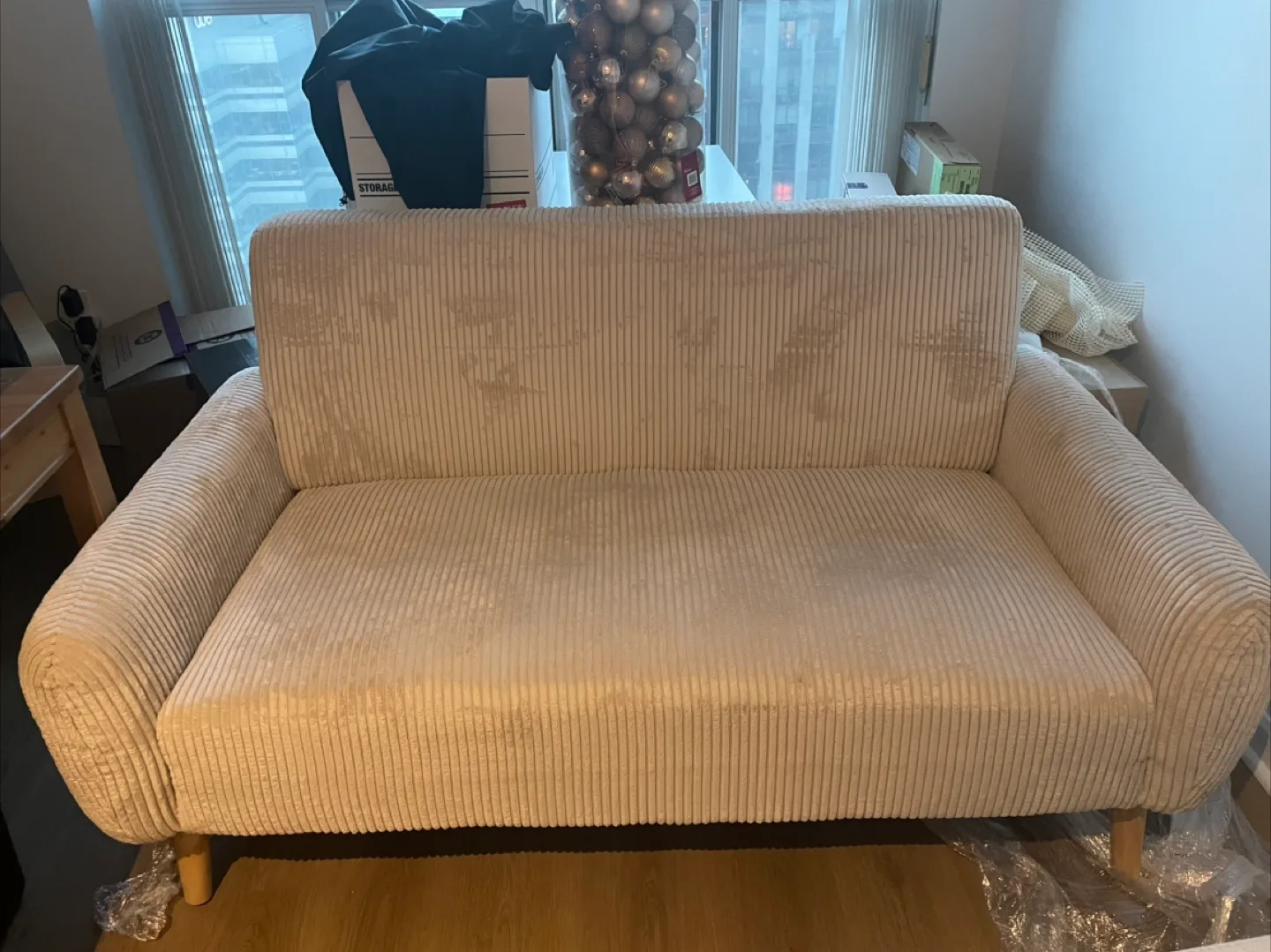 Love seat thumbnail