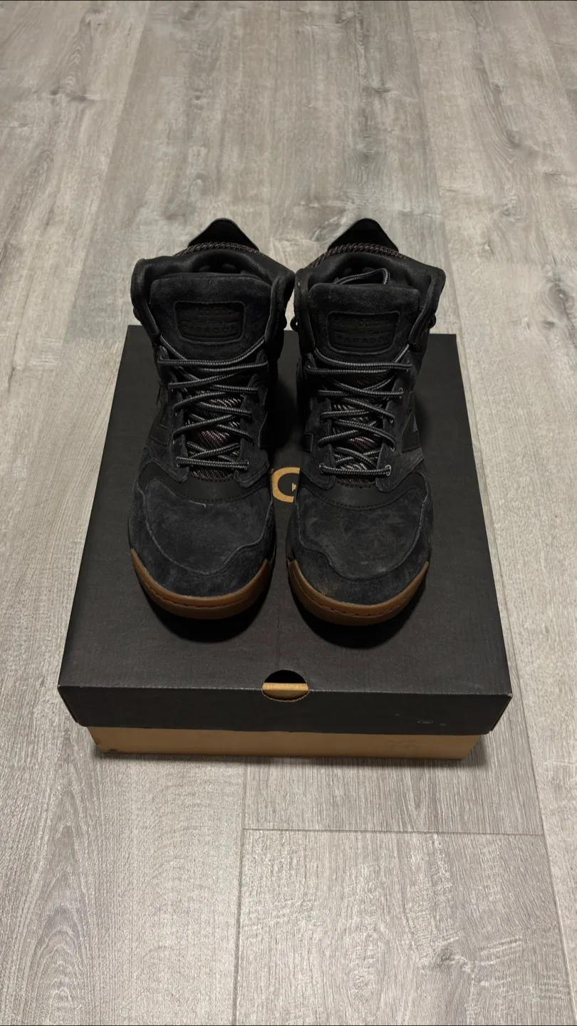 New Balance Boots - Black thumbnail