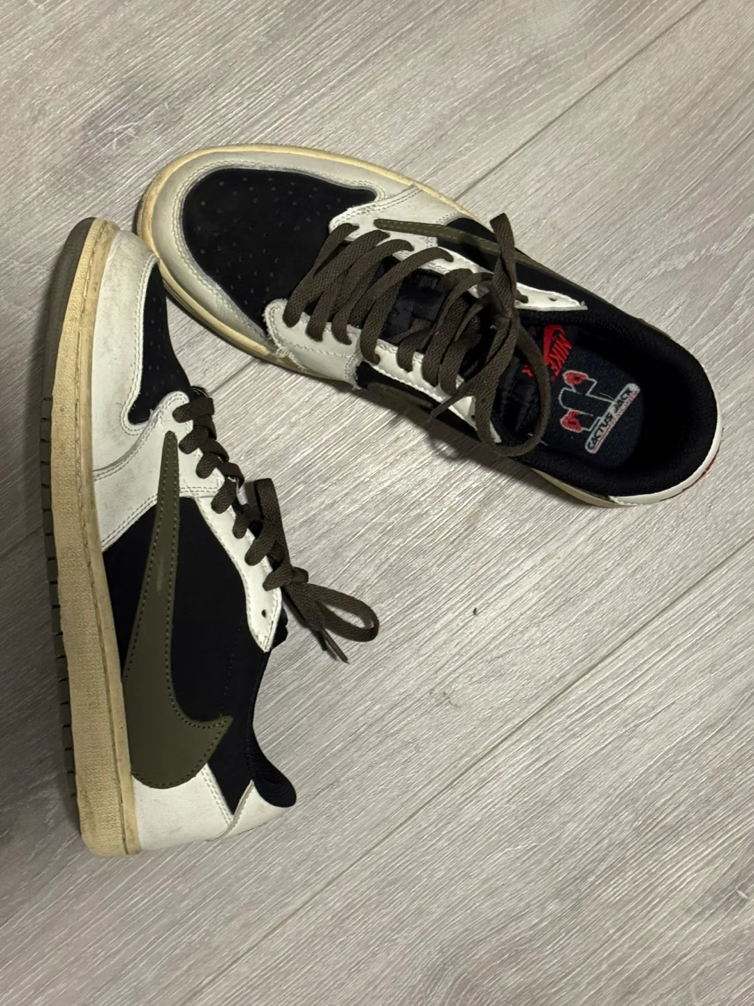 Nike x Travis Scott Cactus Jack Shoes thumbnail