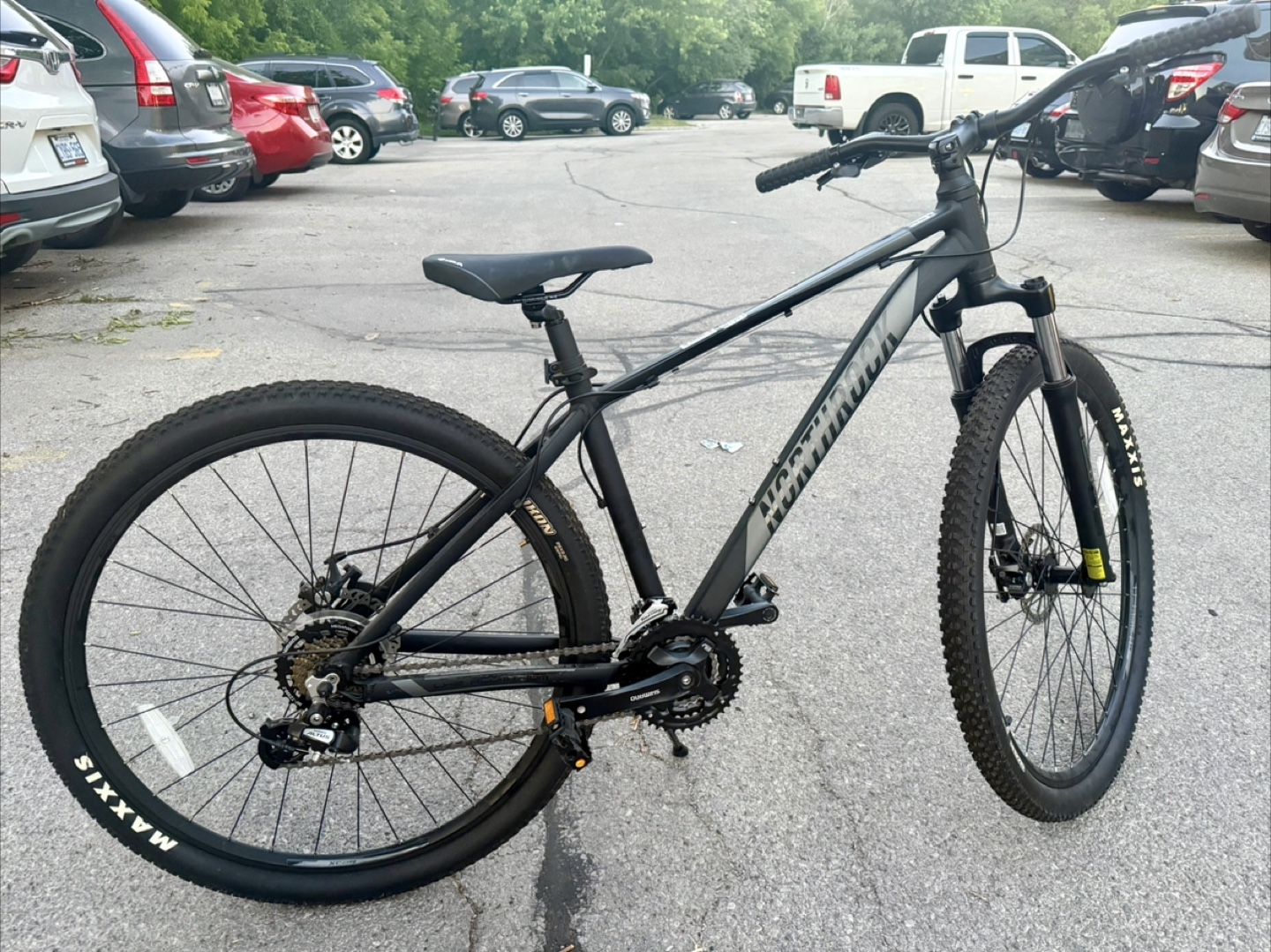 Northrock XC29 Mountain Bike - Maxxis Tires