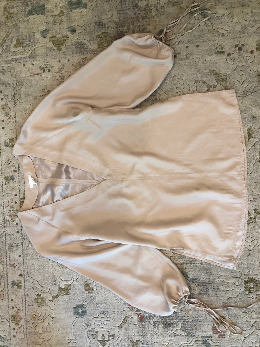 H&M Beige Long Sleeve Top - Size XS thumbnail