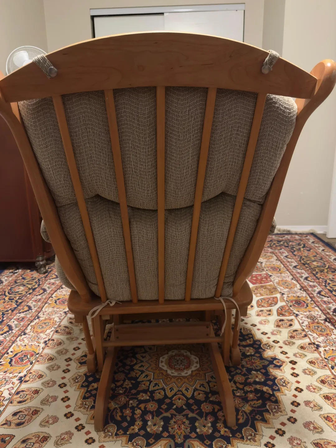 Glider Rocking Chair with Ottoman image indicator(4)