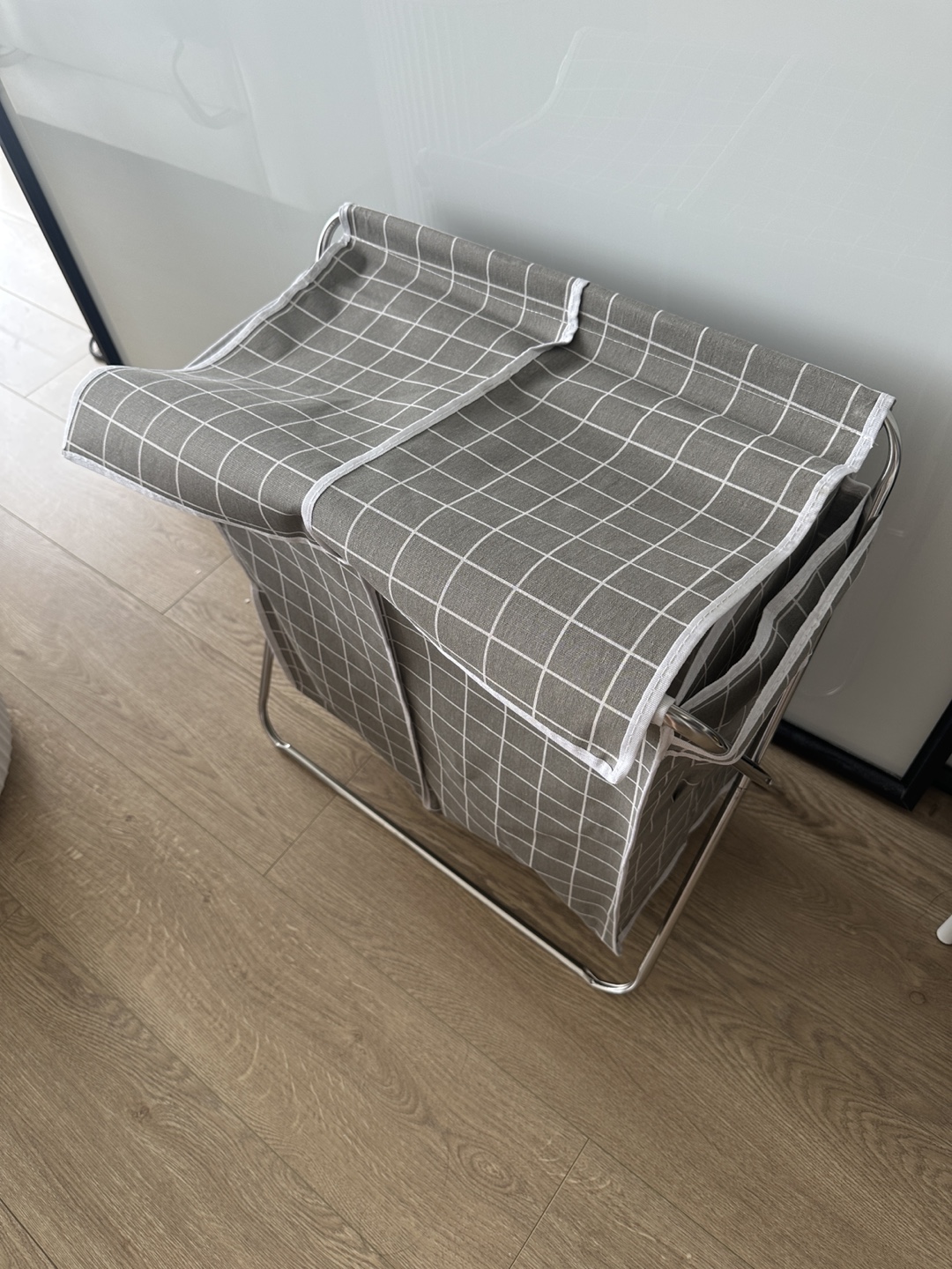 Laundry Hamper with Lid - photo 2