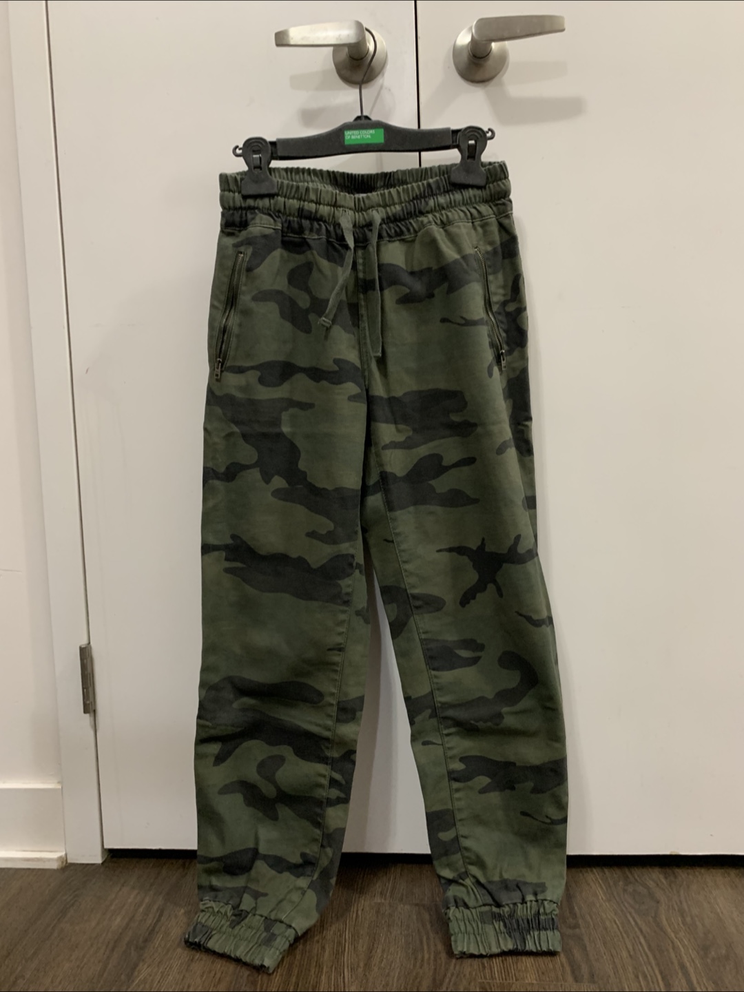 TNA Camo Joggers - Size XS - photo 4