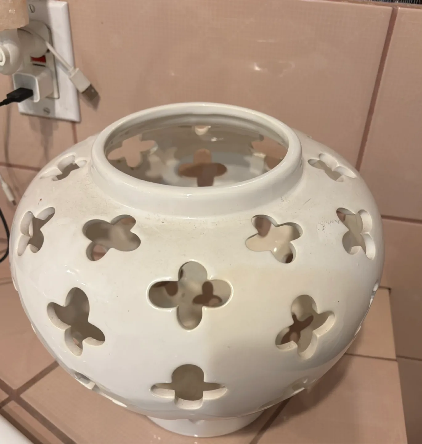 Three Hands Corp. White Vase - Item No. 57850 image indicator(3)