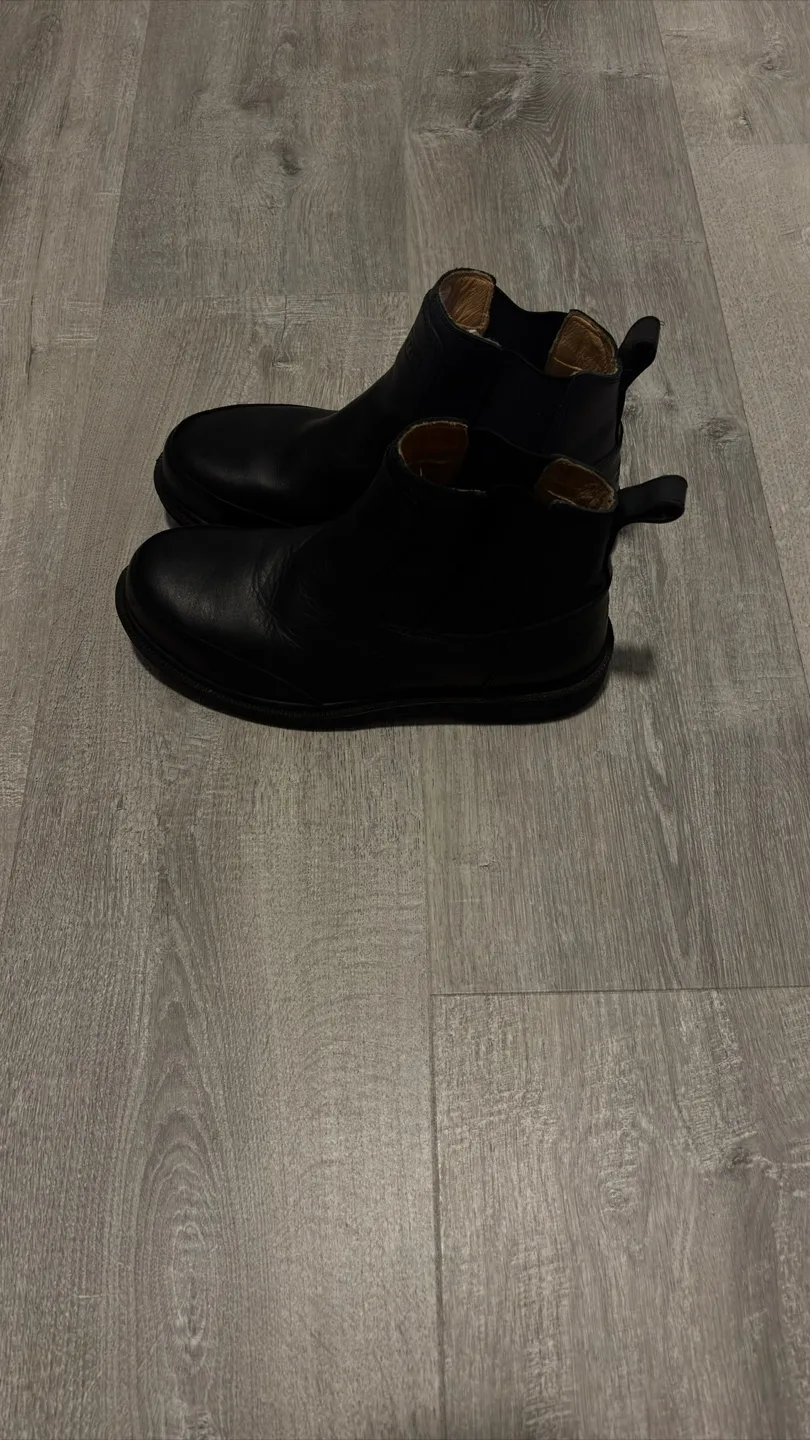 Dakota Black Leather Chelsea Boots thumbnail
