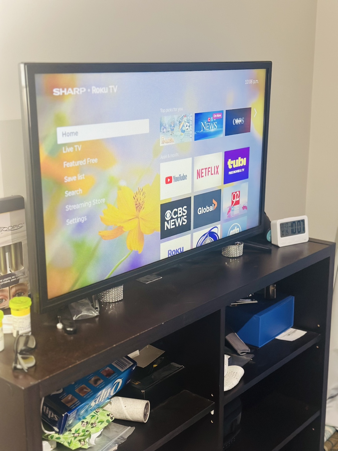 Sharp Roku TV 32" HD 720p - photo 2