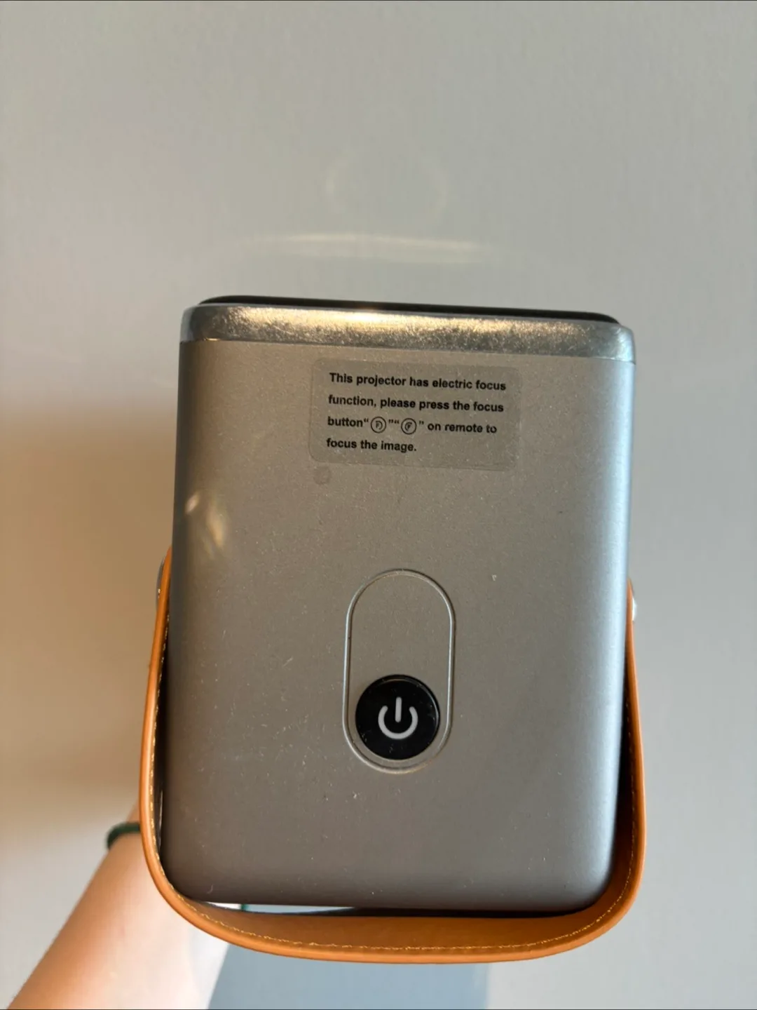 Wimius Projector with Handle image indicator(5)