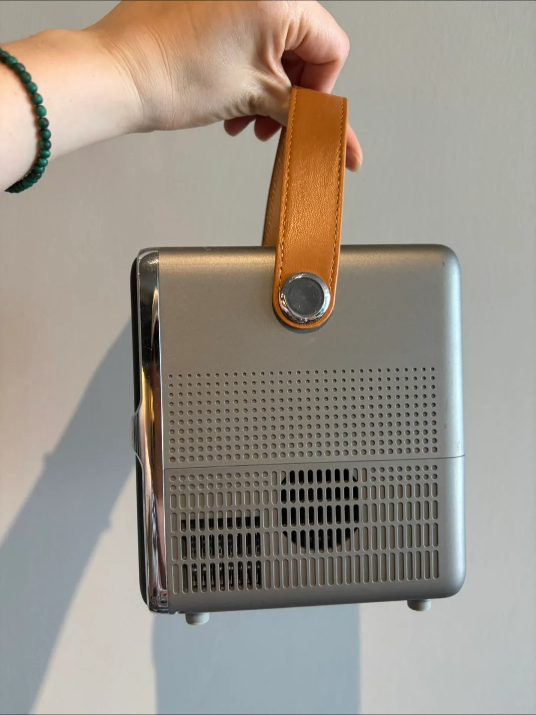 Wimius Projector with Handle image indicator(3)