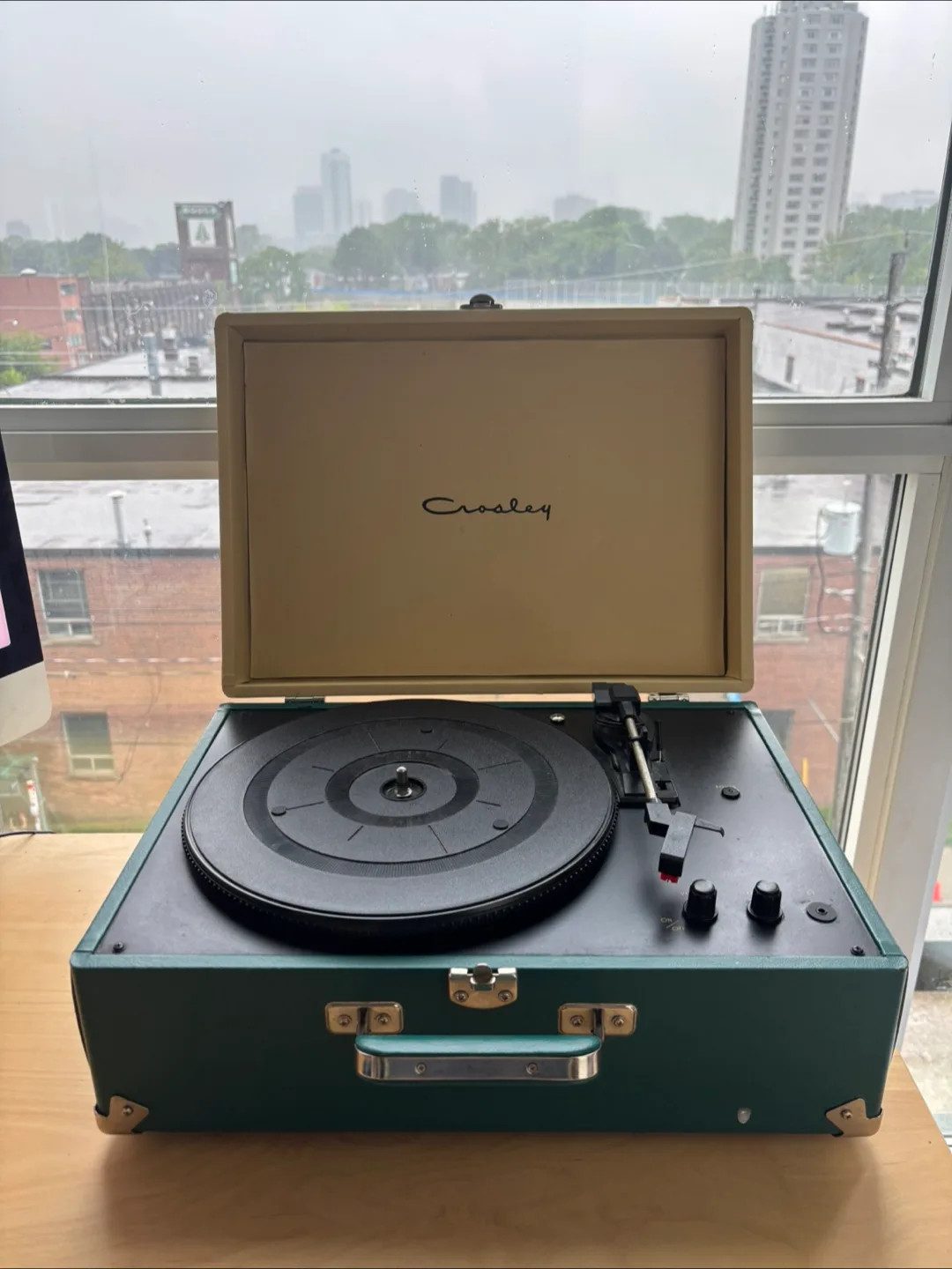 Crosley Turntable thumbnail