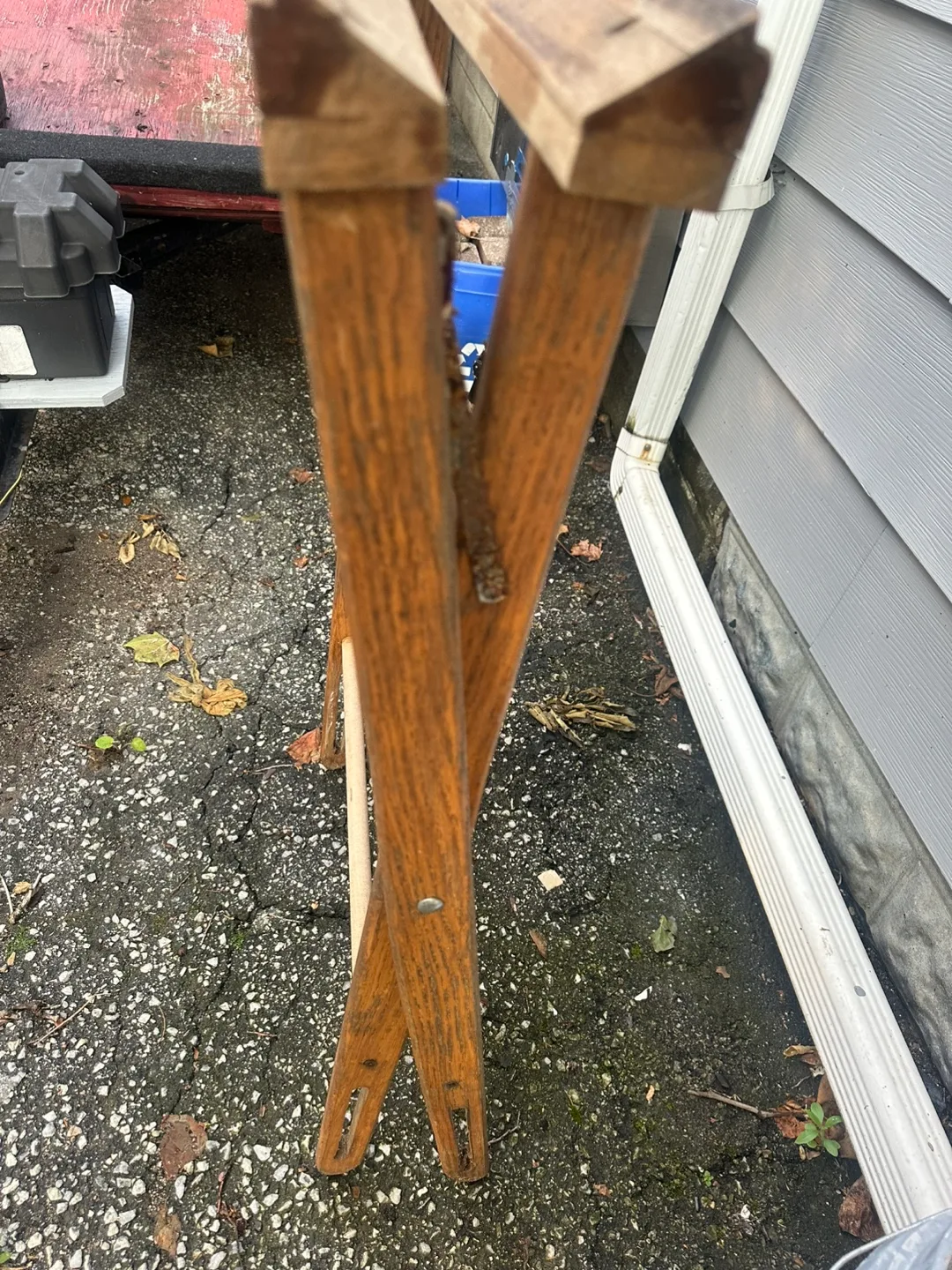 Wooden Folding Table Stand image indicator(7)