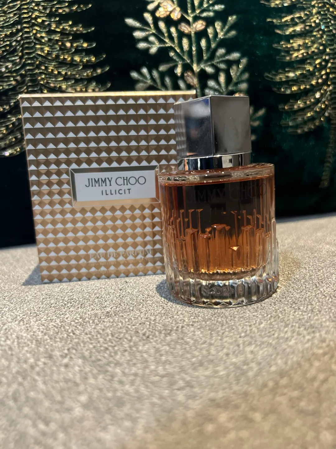 Jimmy Choo Illicit Eau de Parfum with Box image indicator(2)