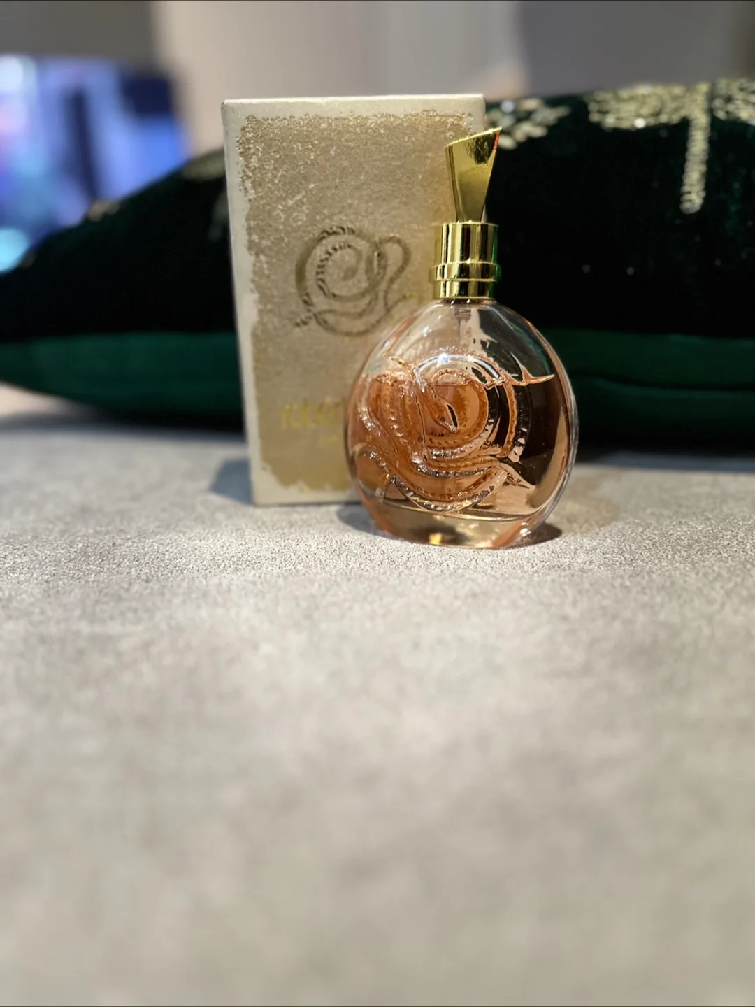 Roberto Cavalli Serpentine EDP image indicator(2)