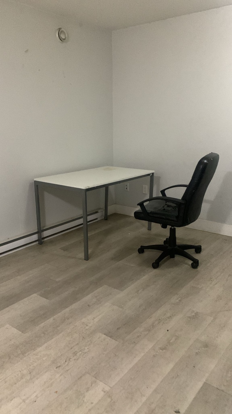 Study desk, chair and 2 mattresses