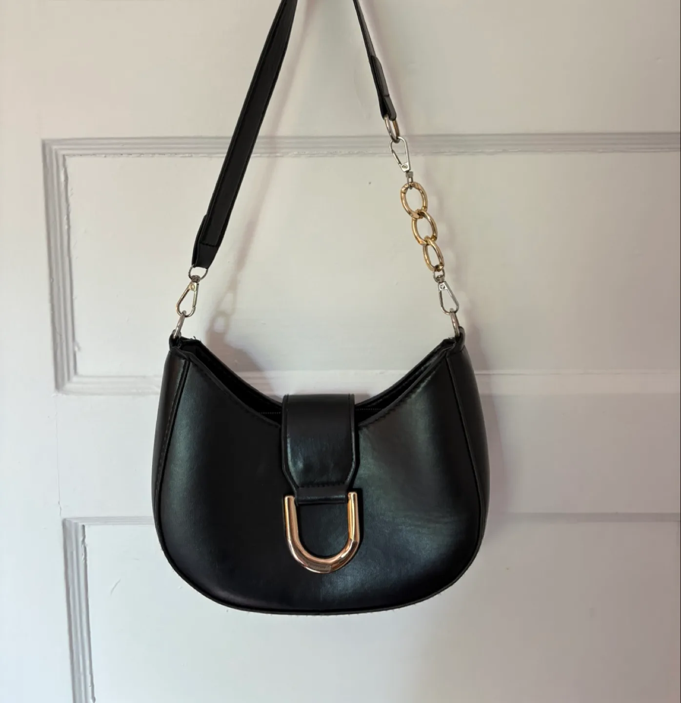 Mini black shoulder bag thumbnail
