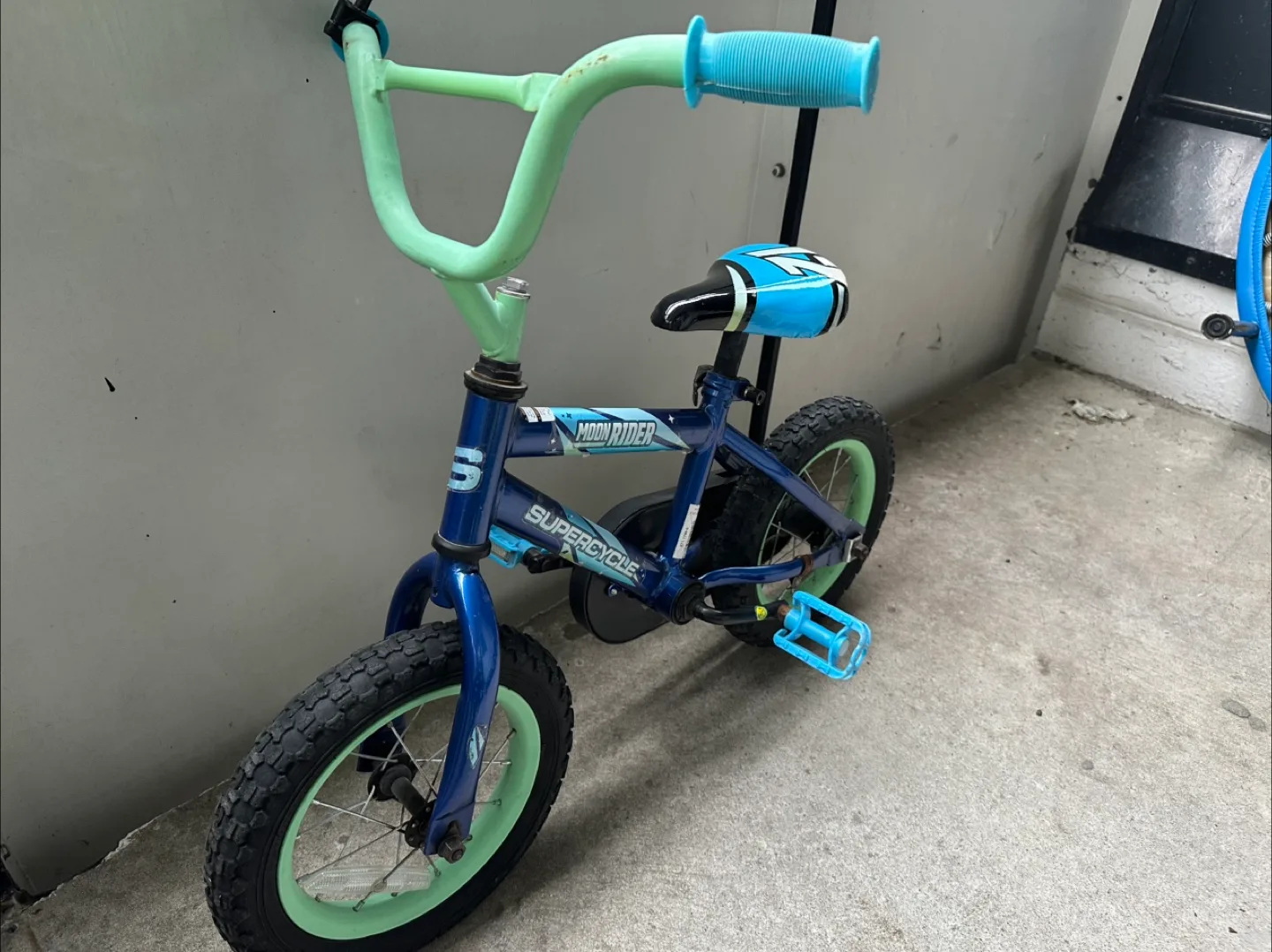 Supercycle Moon Rider Kids Bike image indicator(2)