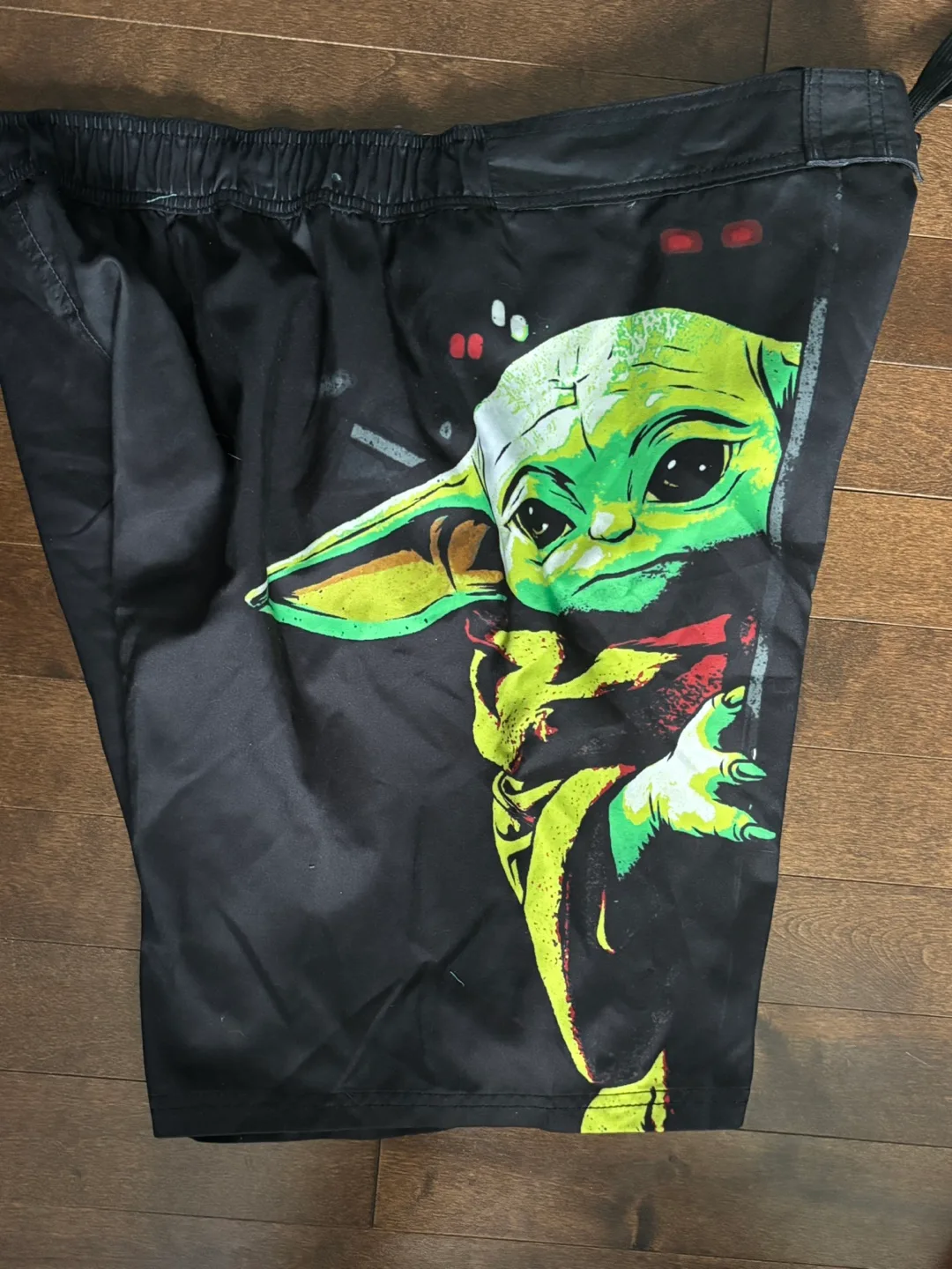 Men’s Star Wars Baby Yoda Swim Trunks - Size L image indicator(2)