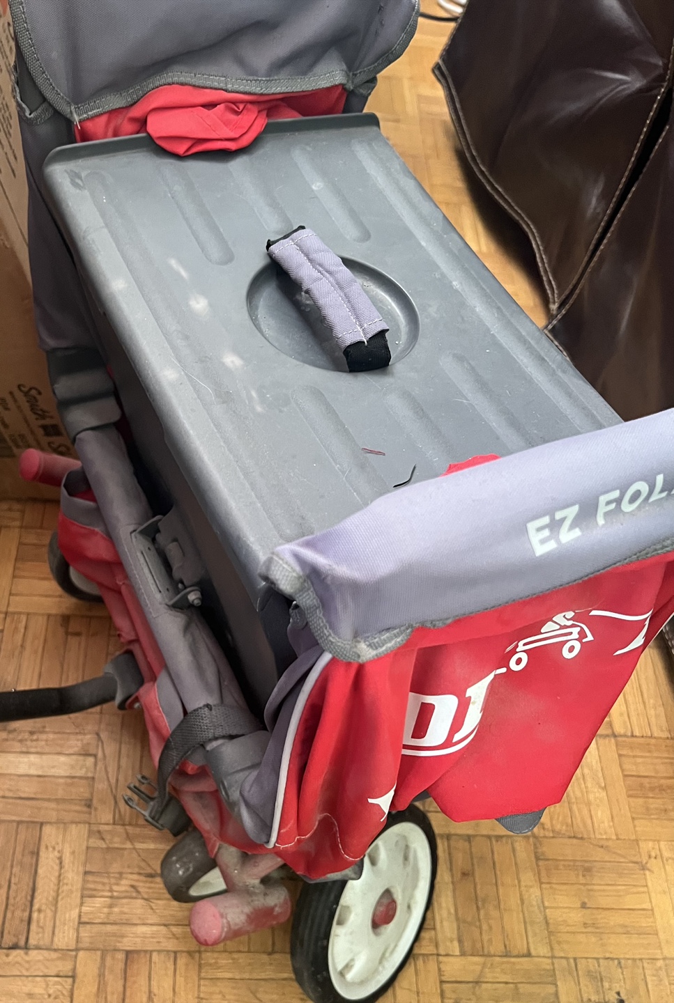 Radio Flyer EZ Fold Wagon - photo 5