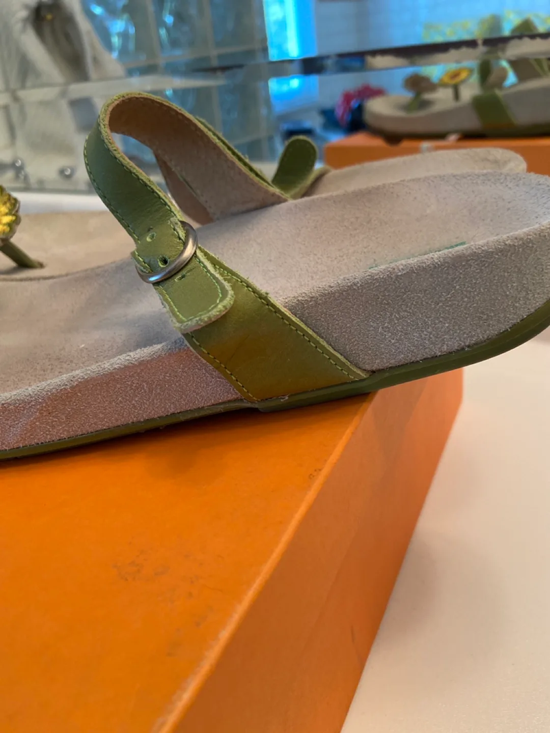 Naot Green Leather Sunflower Sandals - Size 40 image indicator(3)