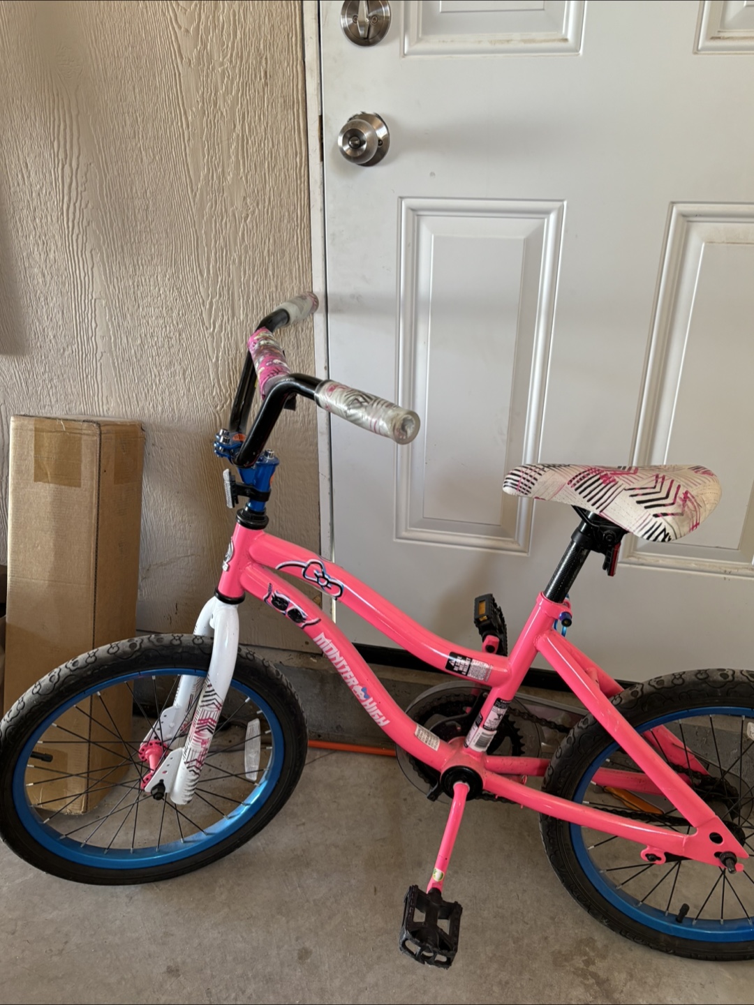 Monster High Girls' Bike - Pink & Blue