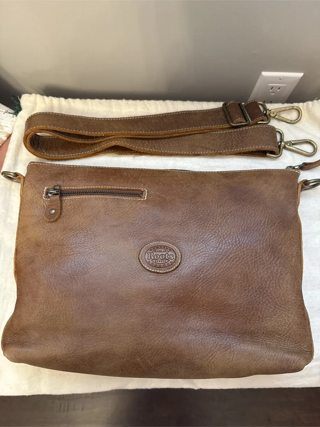 Roots Leather Satchel Bag/ work laptop school bag briefcase image indicator(2)