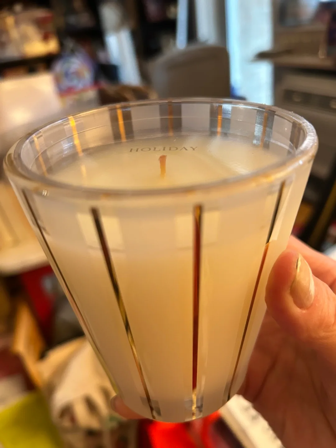 NEST Fragrances Holiday Scented Candle image indicator(4)