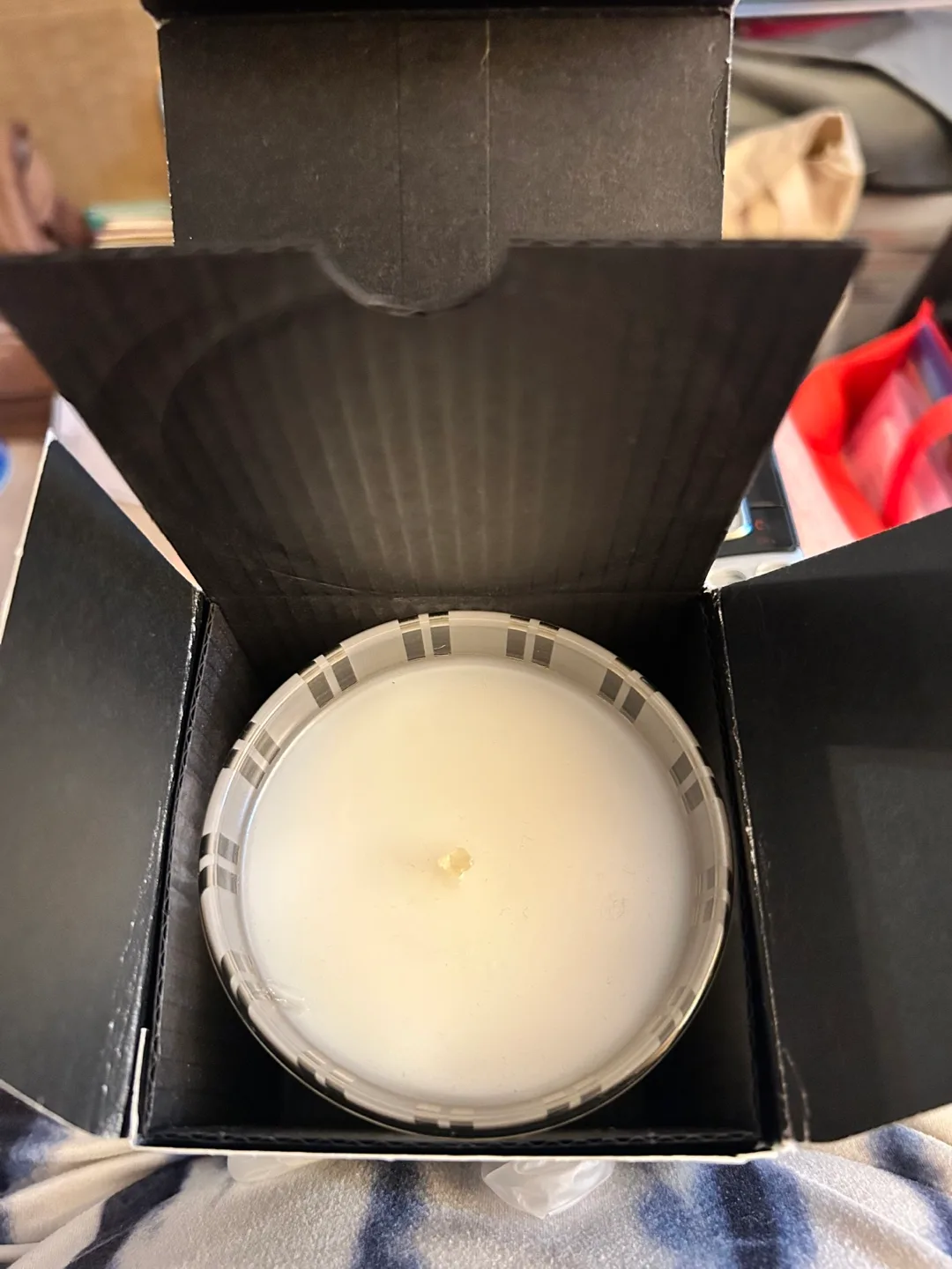 NEST New York Madagascar Vanilla Scented Candle image indicator(2)