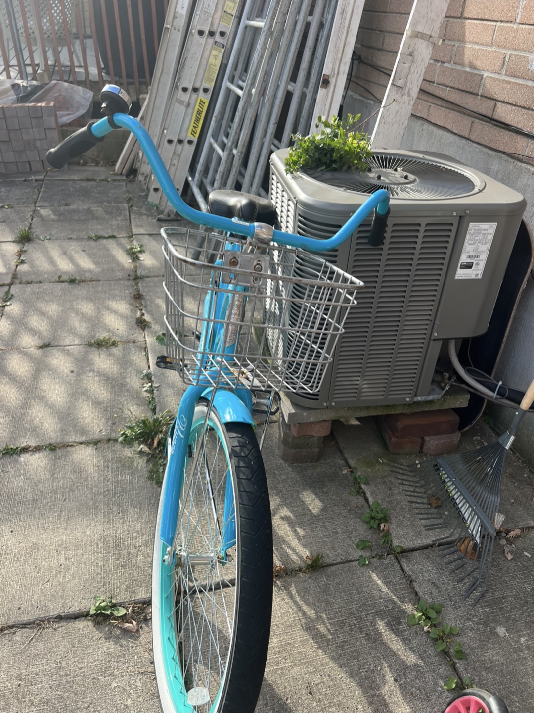 Huffy Easy Rider Cruiser Bike, Blue