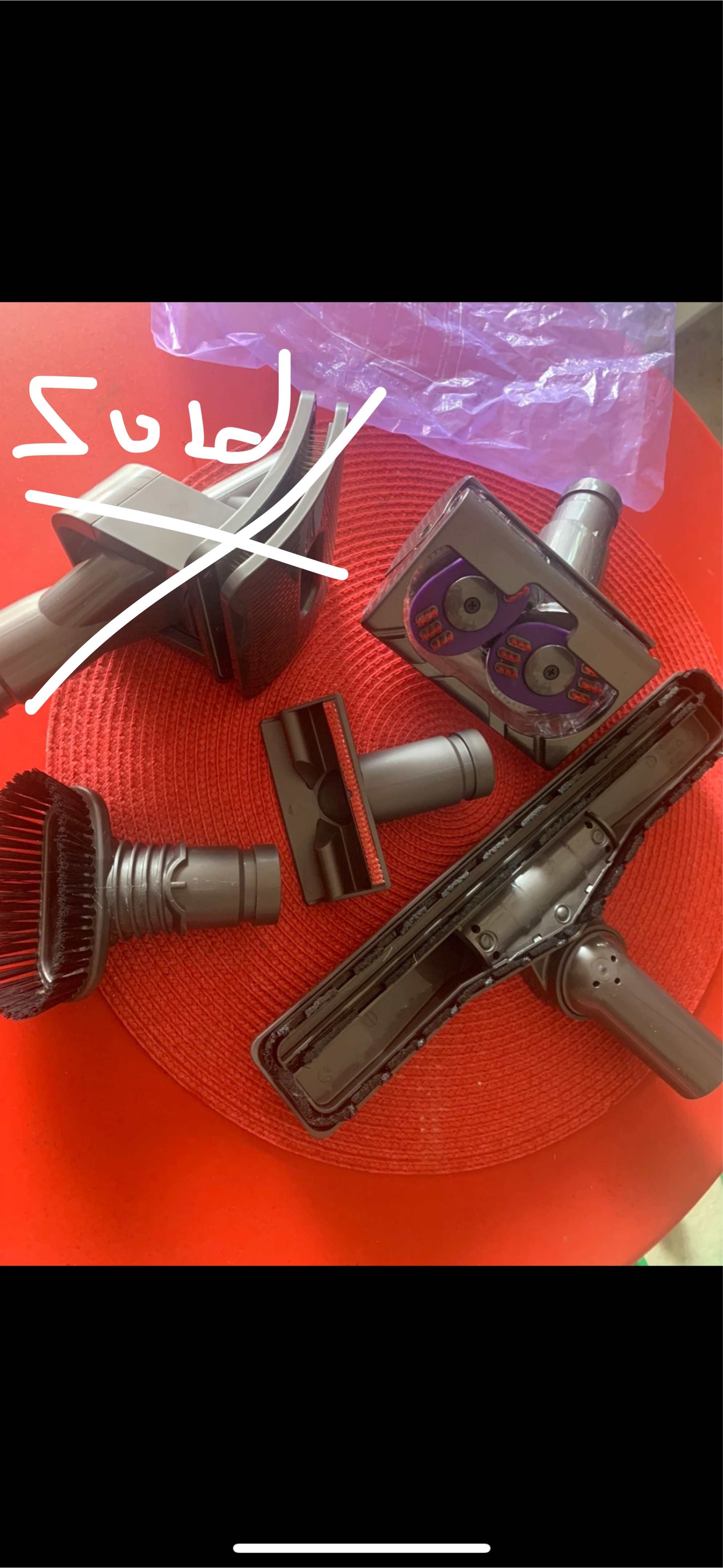 Dyson vacuum kit $50 - photo 5