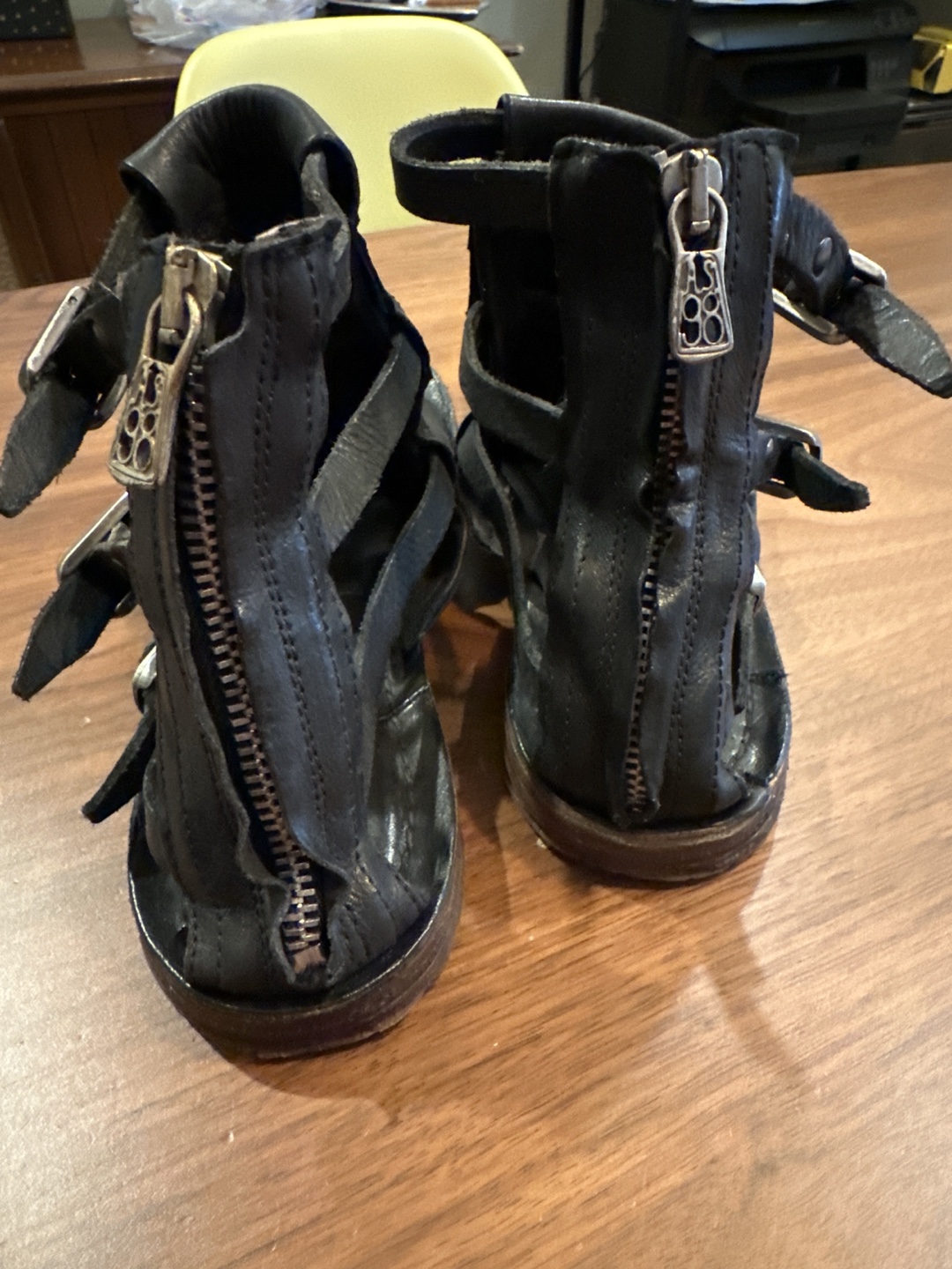 AS98 Black Leather Gladiator Sandals - photo 3