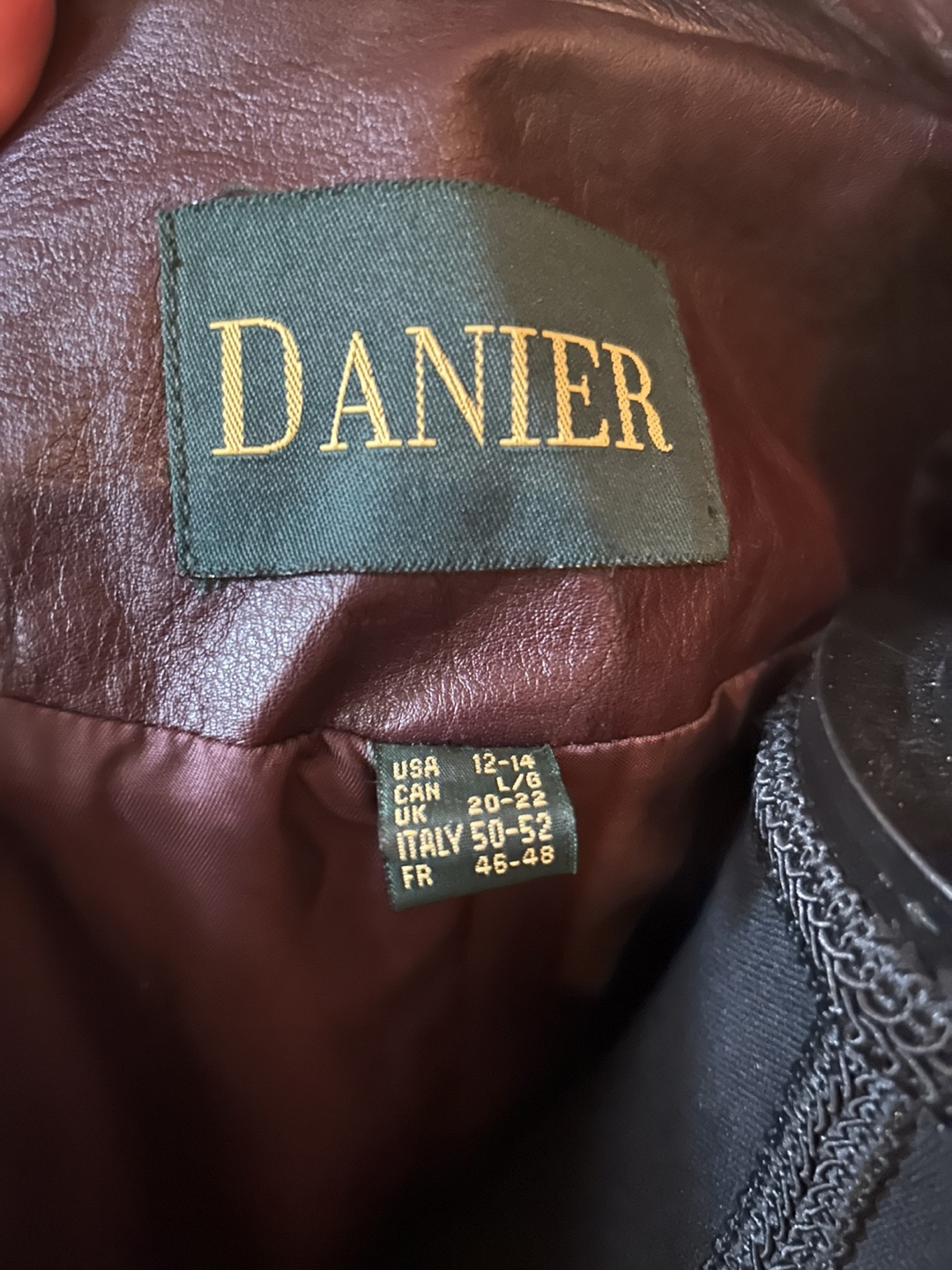 Danier Leather Skirt Suit - Size L/G - photo 2