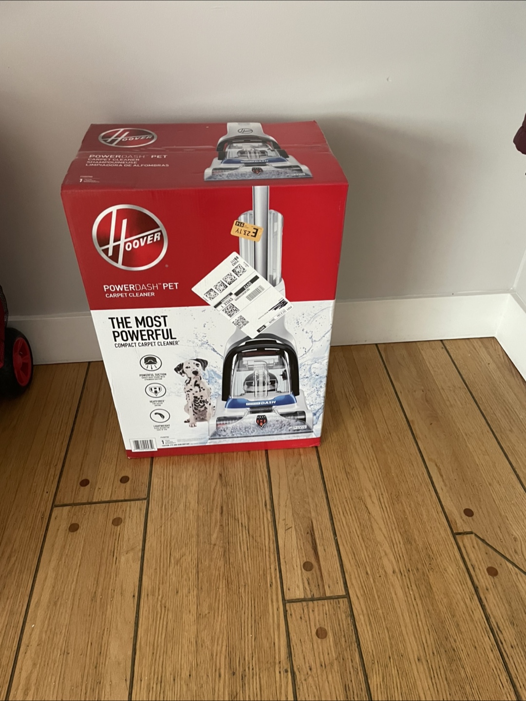 Brand New - Hoover PowerDash Pet Carpet Cleaner - New in Box!