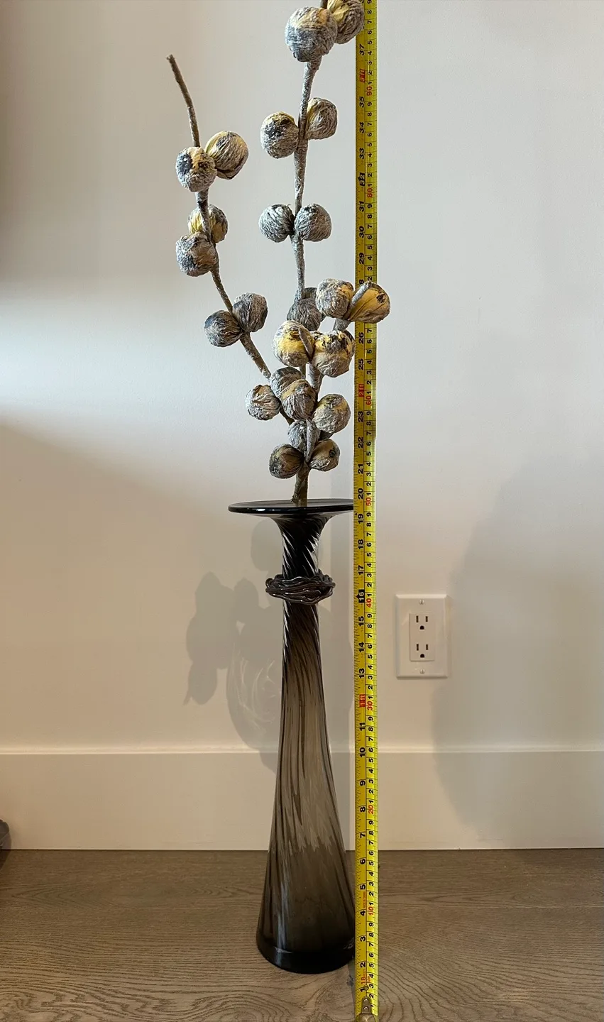 Tall Glass vase - Blakelin image indicator(2)