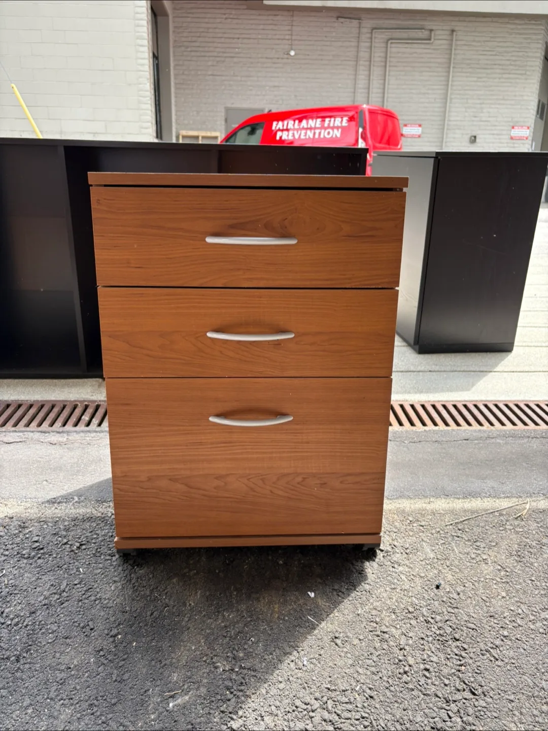 Wood 3-Drawer cabinet thumbnail