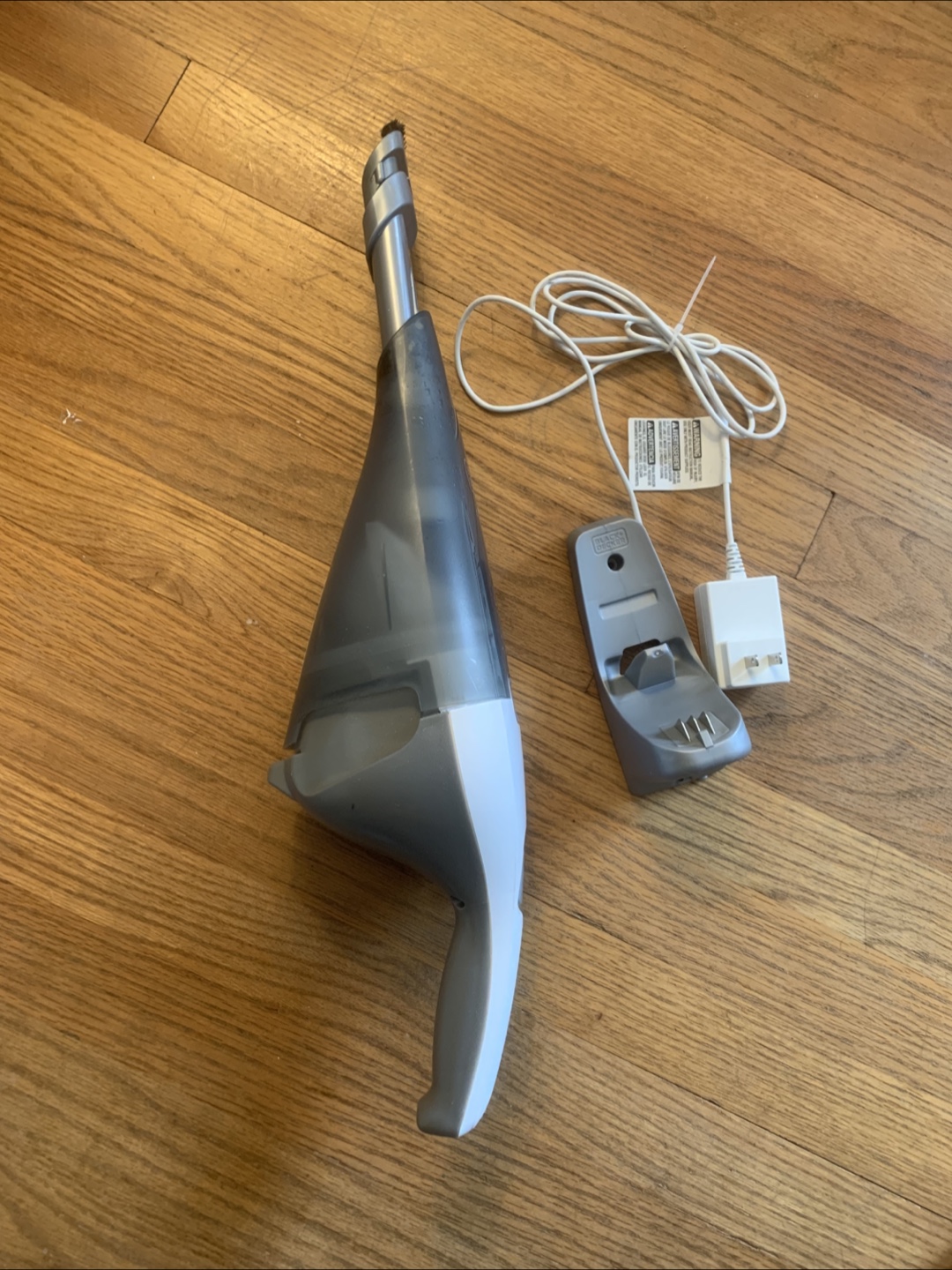 Black+Decker Dustbuster Cordless Handheld Vacuum - photo 3