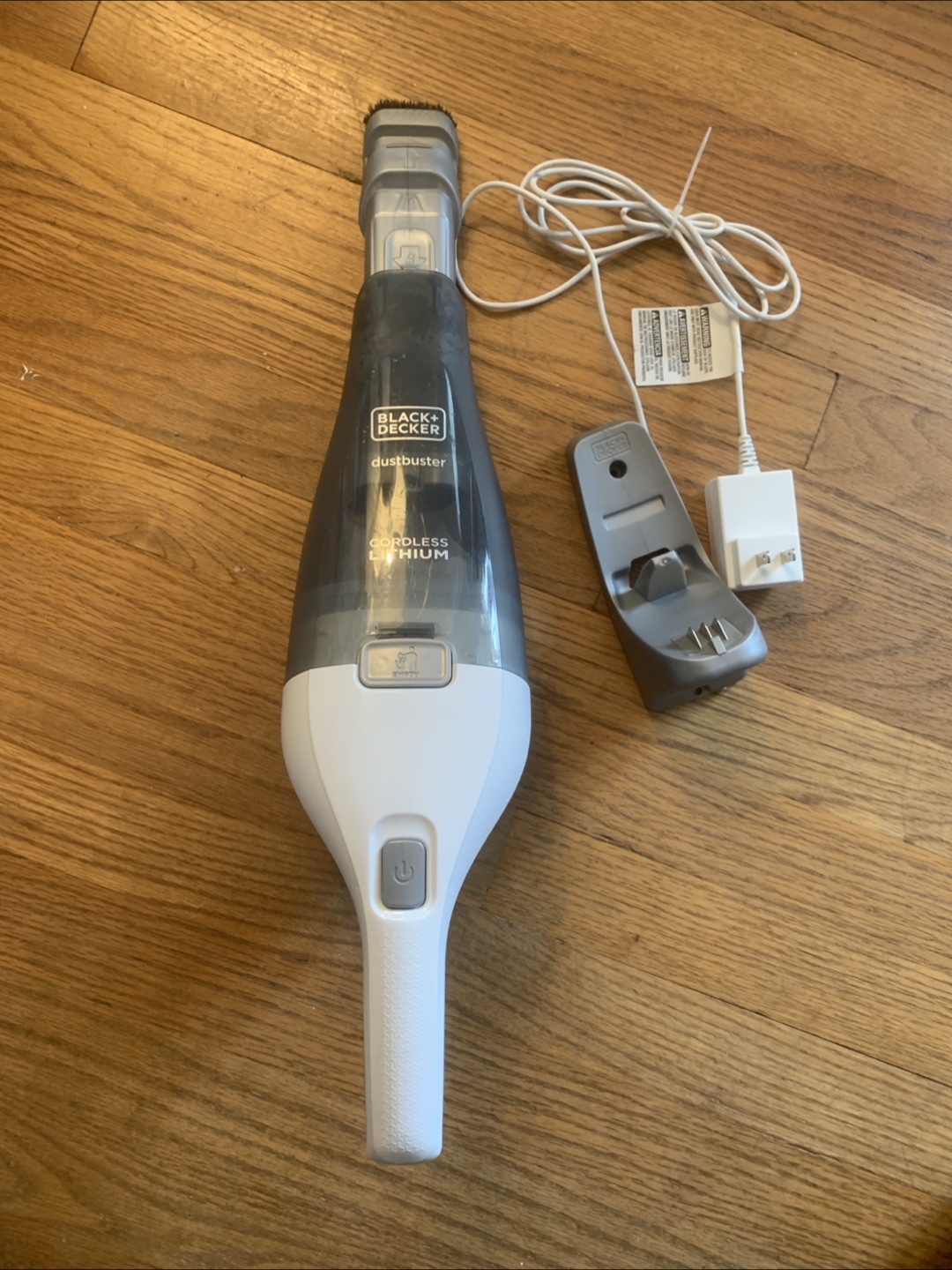 Black+Decker Dustbuster Cordless Handheld Vacuum - photo 2